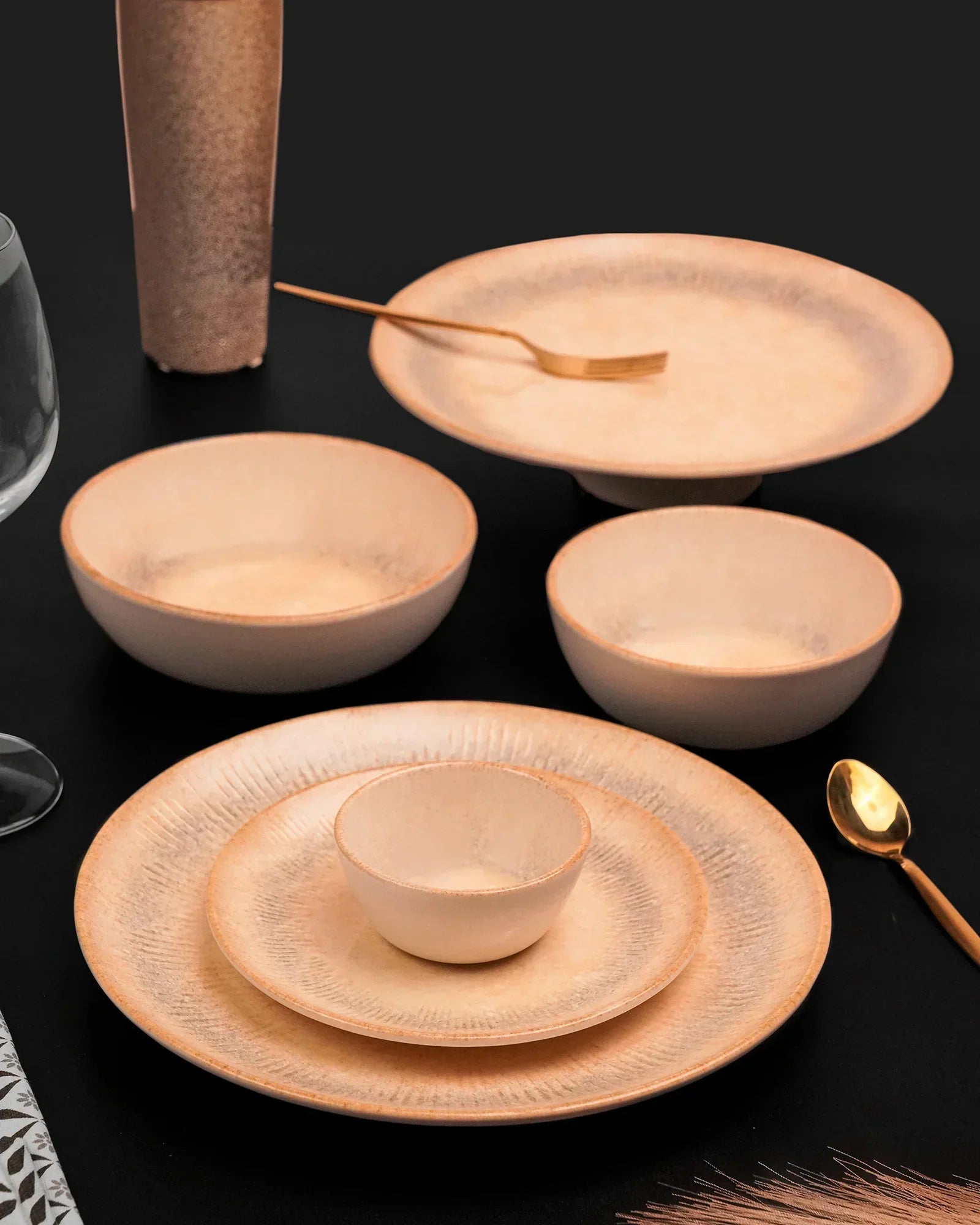 Pixel Nebula Fine Porcelain Dinnerware Set of 20 – Celestial-Inspired Design - Vola Global