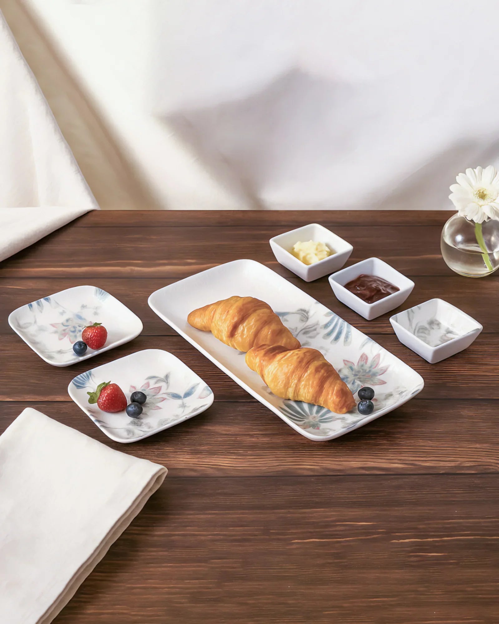 Pixel Collection Rectangle Charm with Dip Bowls – 6 Pc Porcelain Serving Set