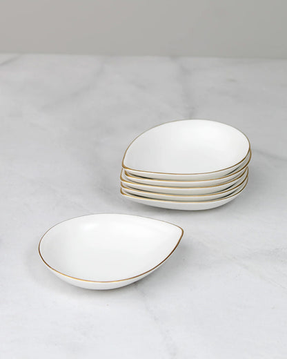 White Color || Bloom Vegas Acute Shaped Dish - Contemporary Elegance for Culinary Creations