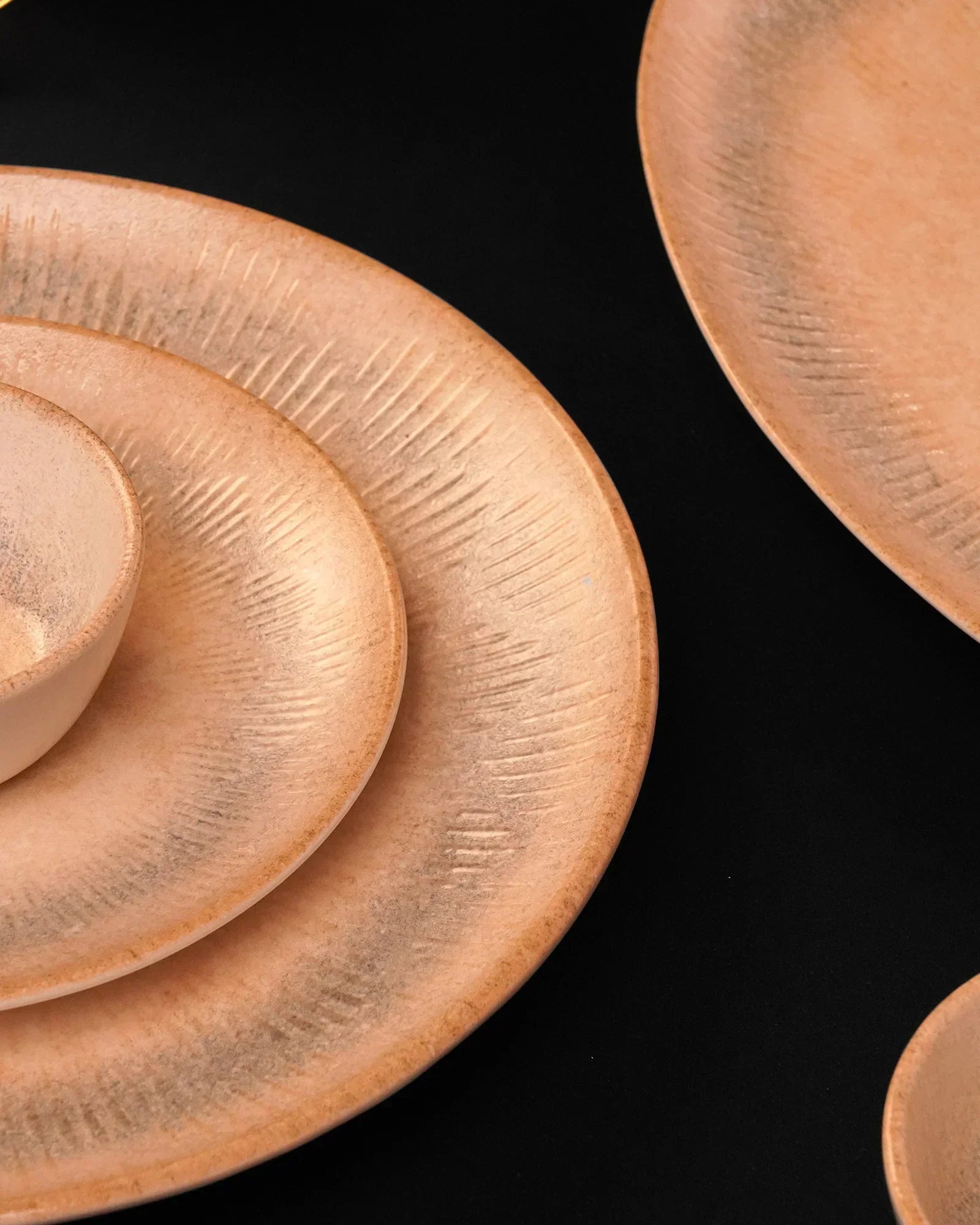 Pixel Nebula Fine Porcelain Dinnerware Set of 20 – Celestial-Inspired Design - Vola Global