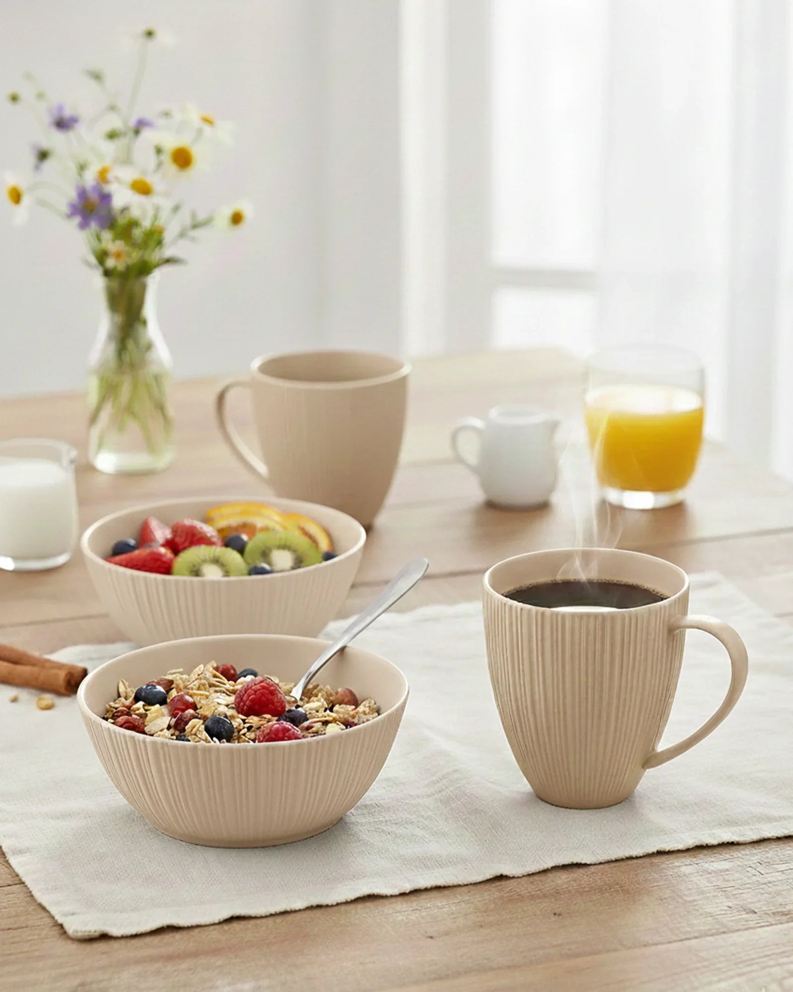 Vogue Collection 2 Diamond Mug & 2 Coupe Bowl Set of 4 in Fine Porcelain