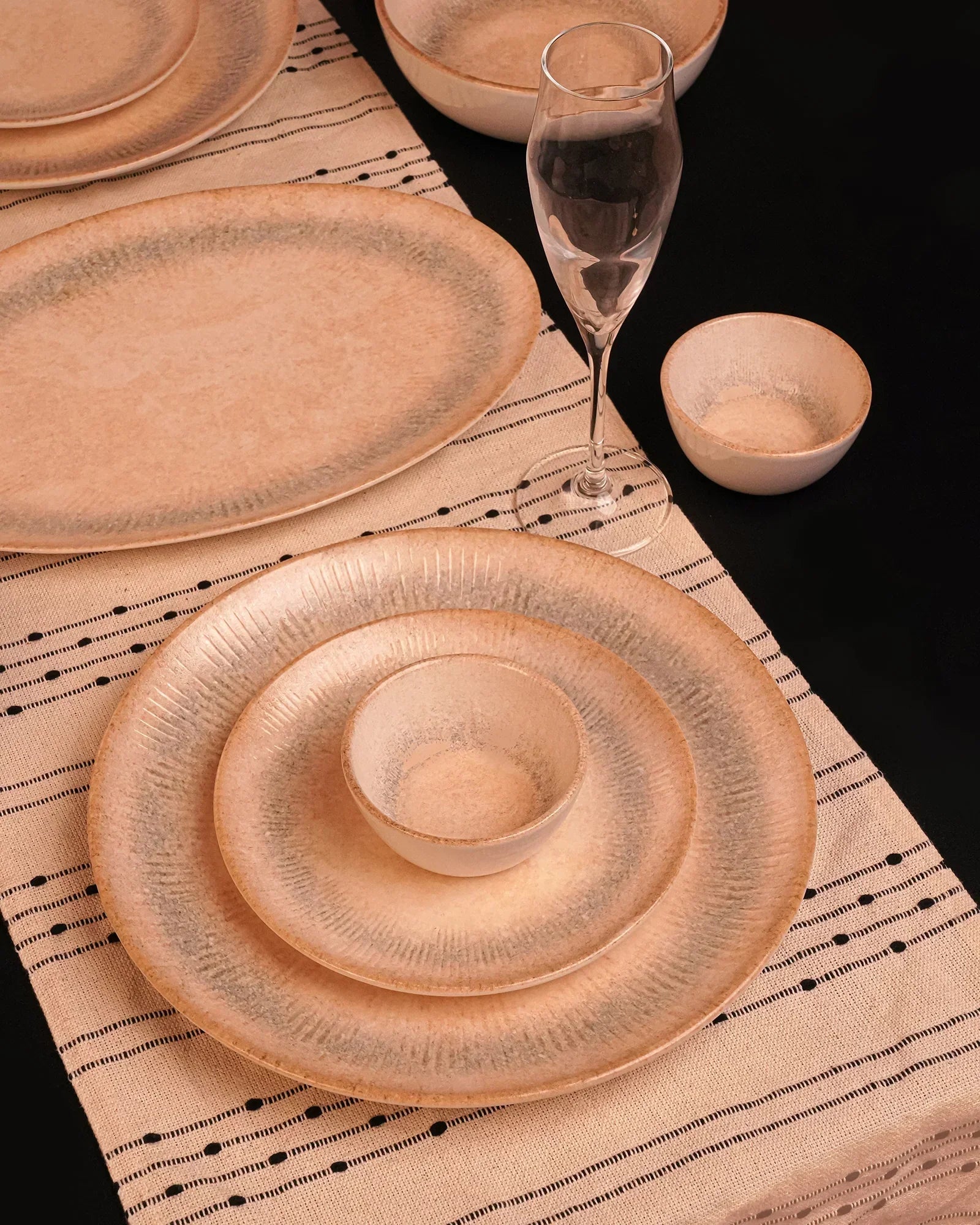 Pixel Nebula Fine Porcelain Dinnerware Set of 20 – Celestial-Inspired Design - Vola Global