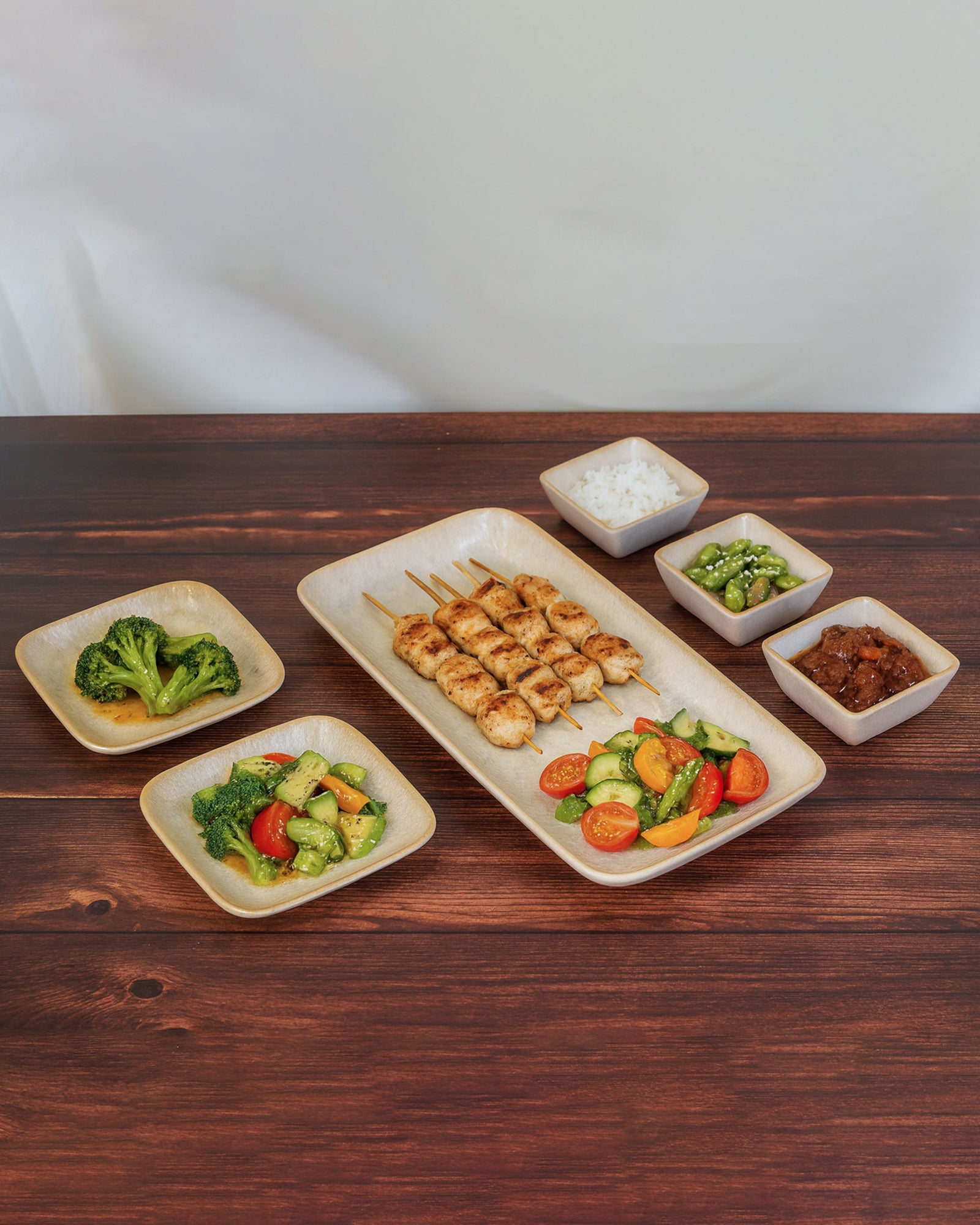 Pixel Collection Rectangle Charm with Dip Bowls – 6 Pc Porcelain Serving Set