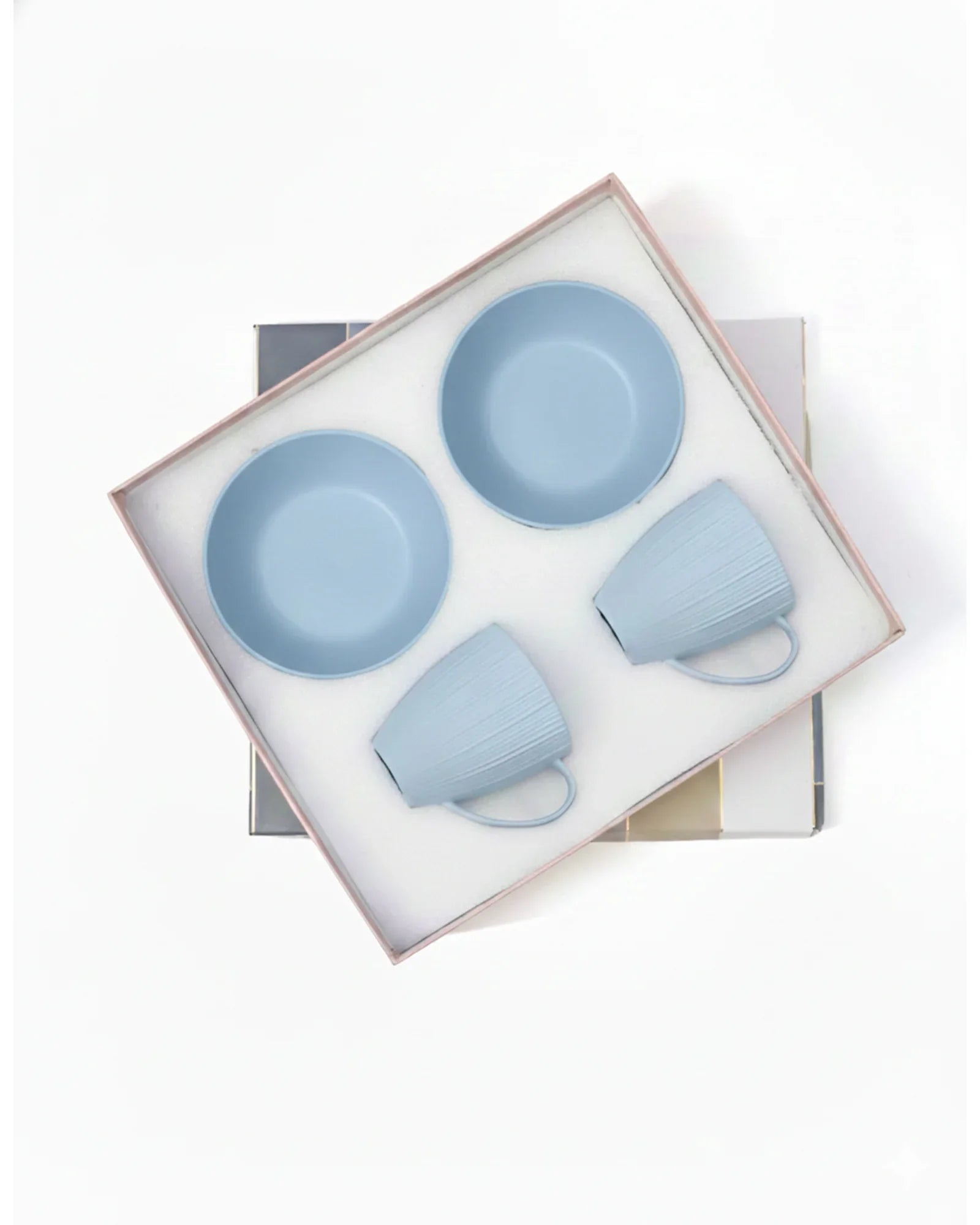 Vogue Collection 2 Diamond Mug & 2 Coupe Bowl Set of 4 in Fine Porcelain