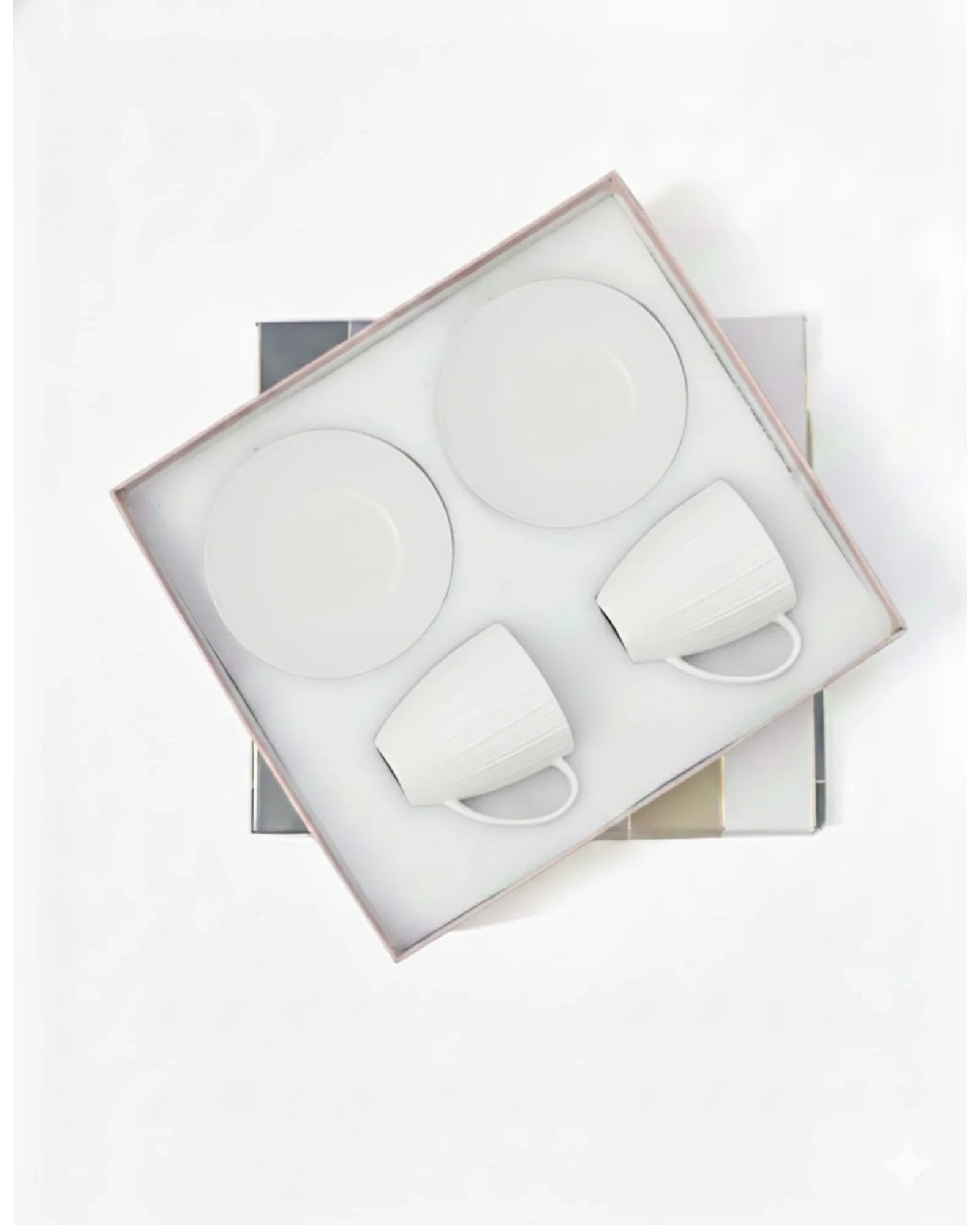 Vogue Collection 2 Diamond Mug & 2 Coupe Bowl Set of 4 in Fine Porcelain