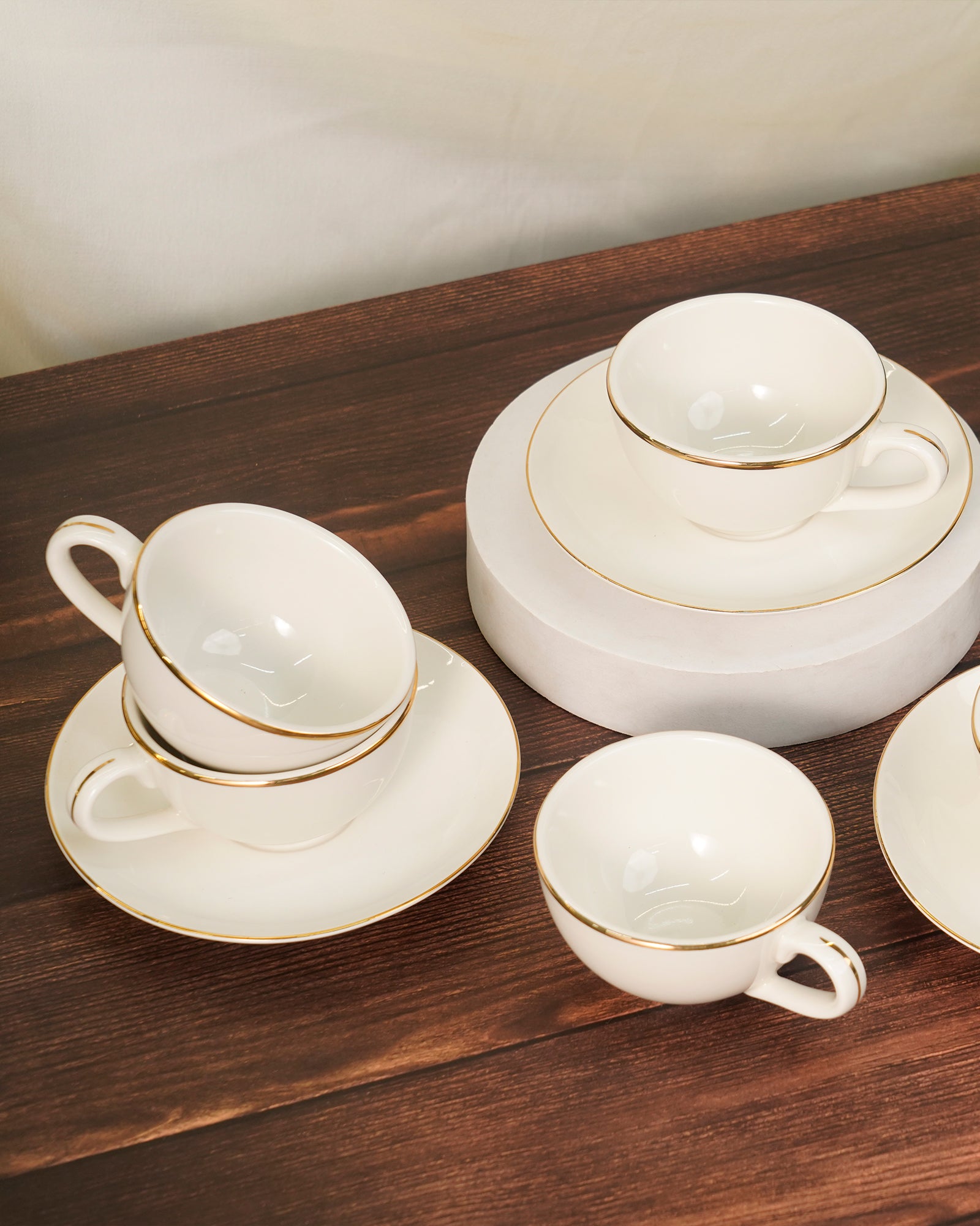 Pristine Collection Cookie Delight Brew Set – 12 Pc Premium Porcelain Tea Cup & Saucer Set (160ml) | Gold Rim