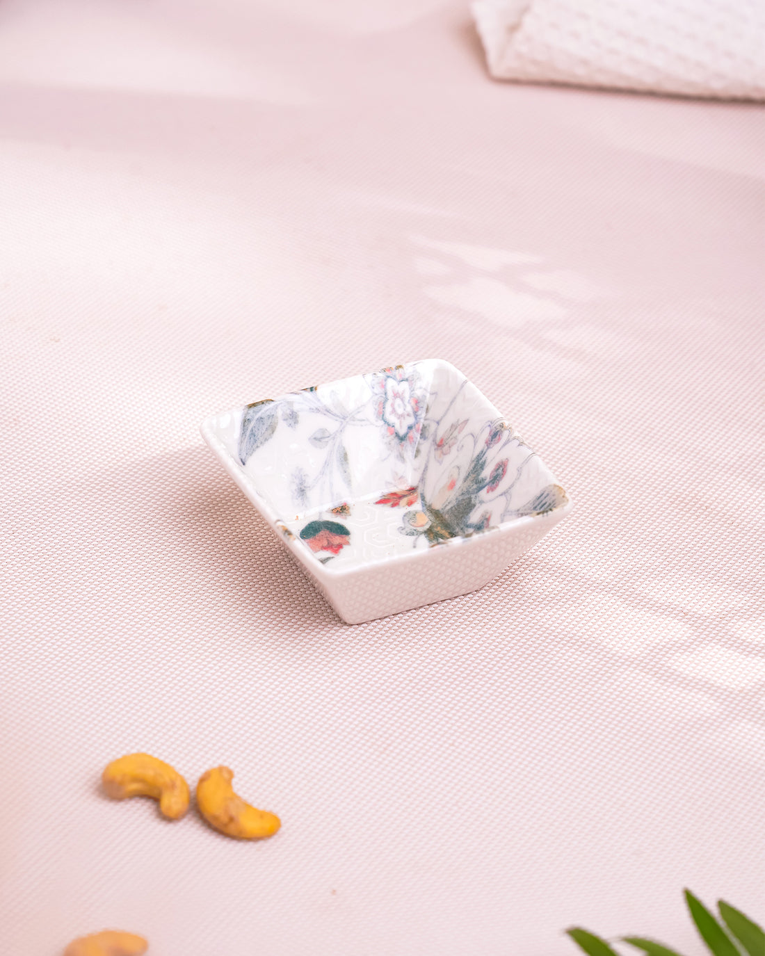 Pixel Edge Bowl Set of 6 – Elegant Fine Porcelain Bowls for Snacks - Vola Global