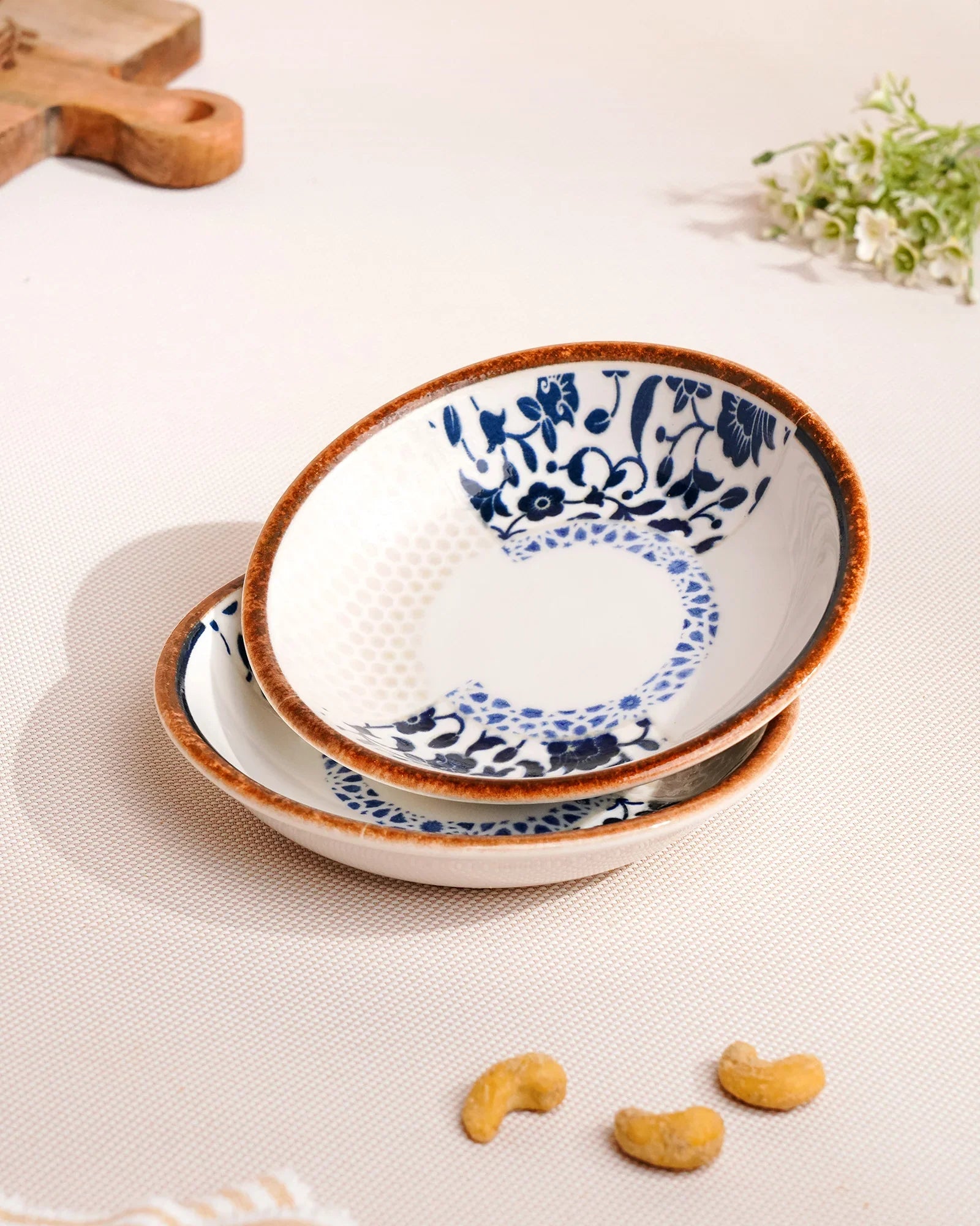 Pixel Chat Plate Set of 2 – Elegant Fine Porcelain Snack Plates with Modern Pixel Design - Vola Global