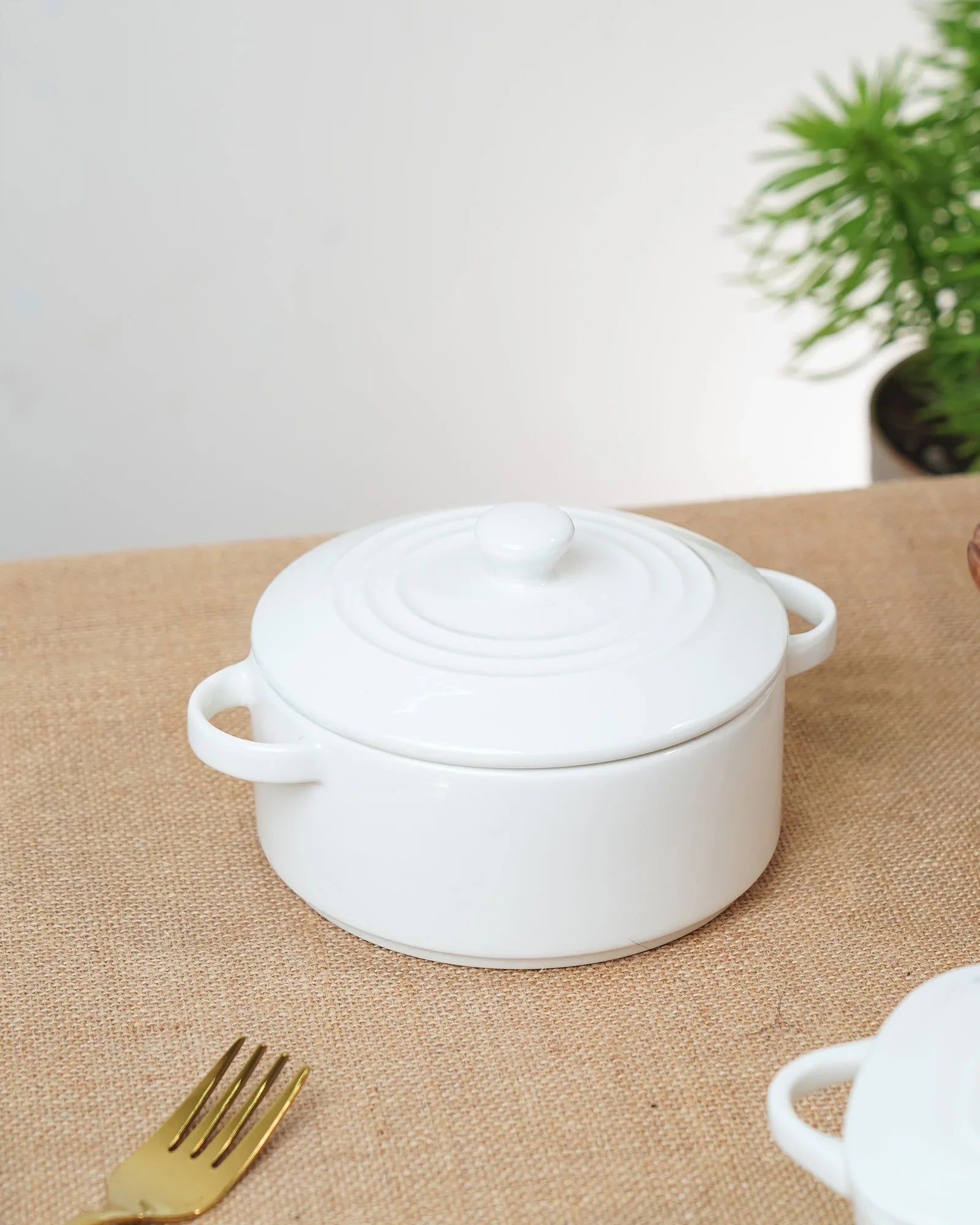 Prisma Fine Porcelain Round Casserole Set with Lids (10 cm, 12 cm & 14 cm) – Ivory Silk Cook & Serve - Vola Global