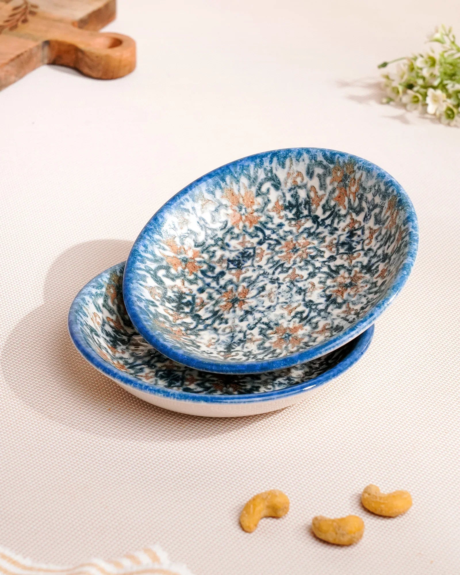 Pixel Chat Plate Set of 2 – Elegant Fine Porcelain Snack Plates with Modern Pixel Design - Vola Global