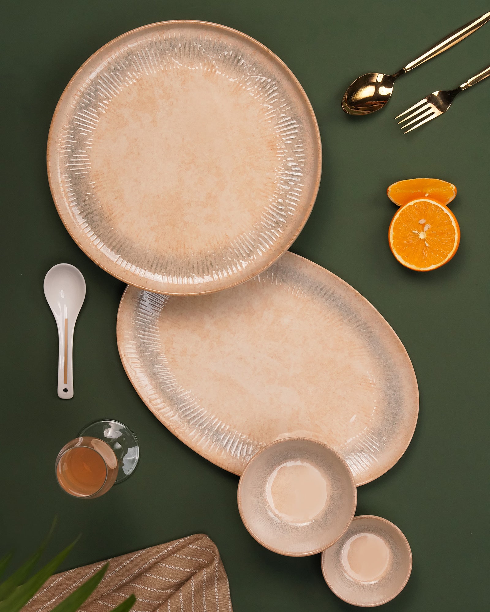 Pixel Nebula Fine Porcelain Dinnerware Set of 20 – Celestial-Inspired Design - Vola Global