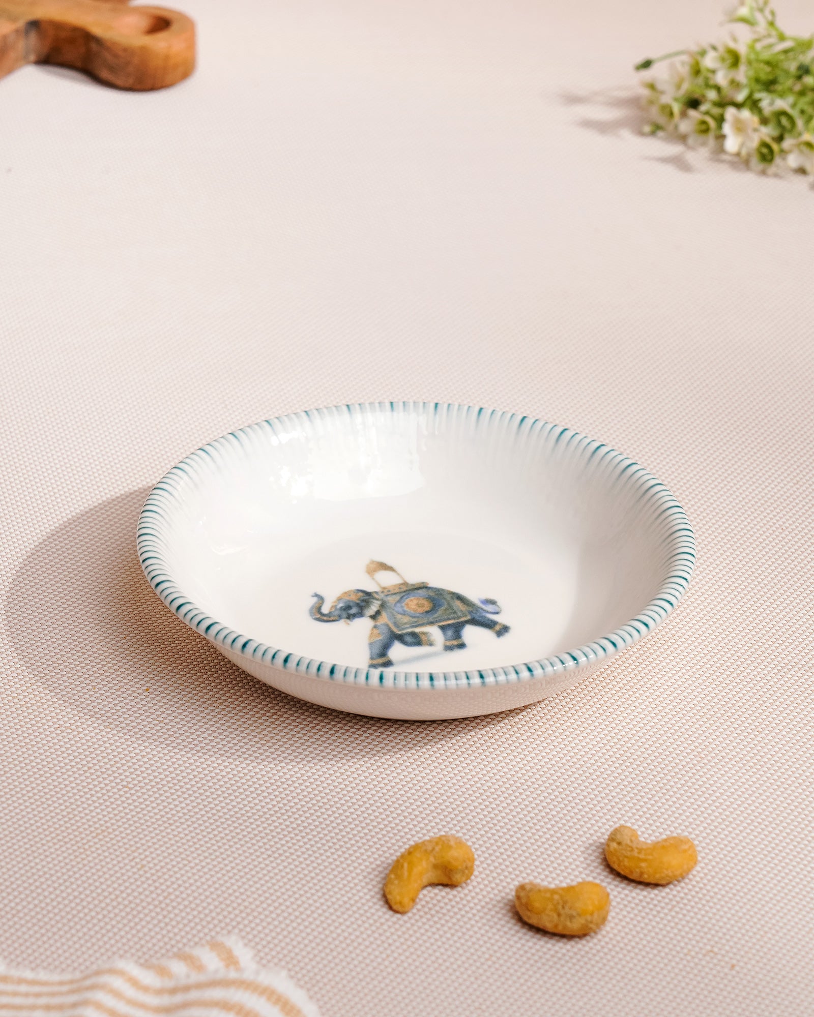 Pixel Chat Plate Set of 2 β Elegant Fine Porcelain Snack Plates with Modern Pixel Design - Vola Global