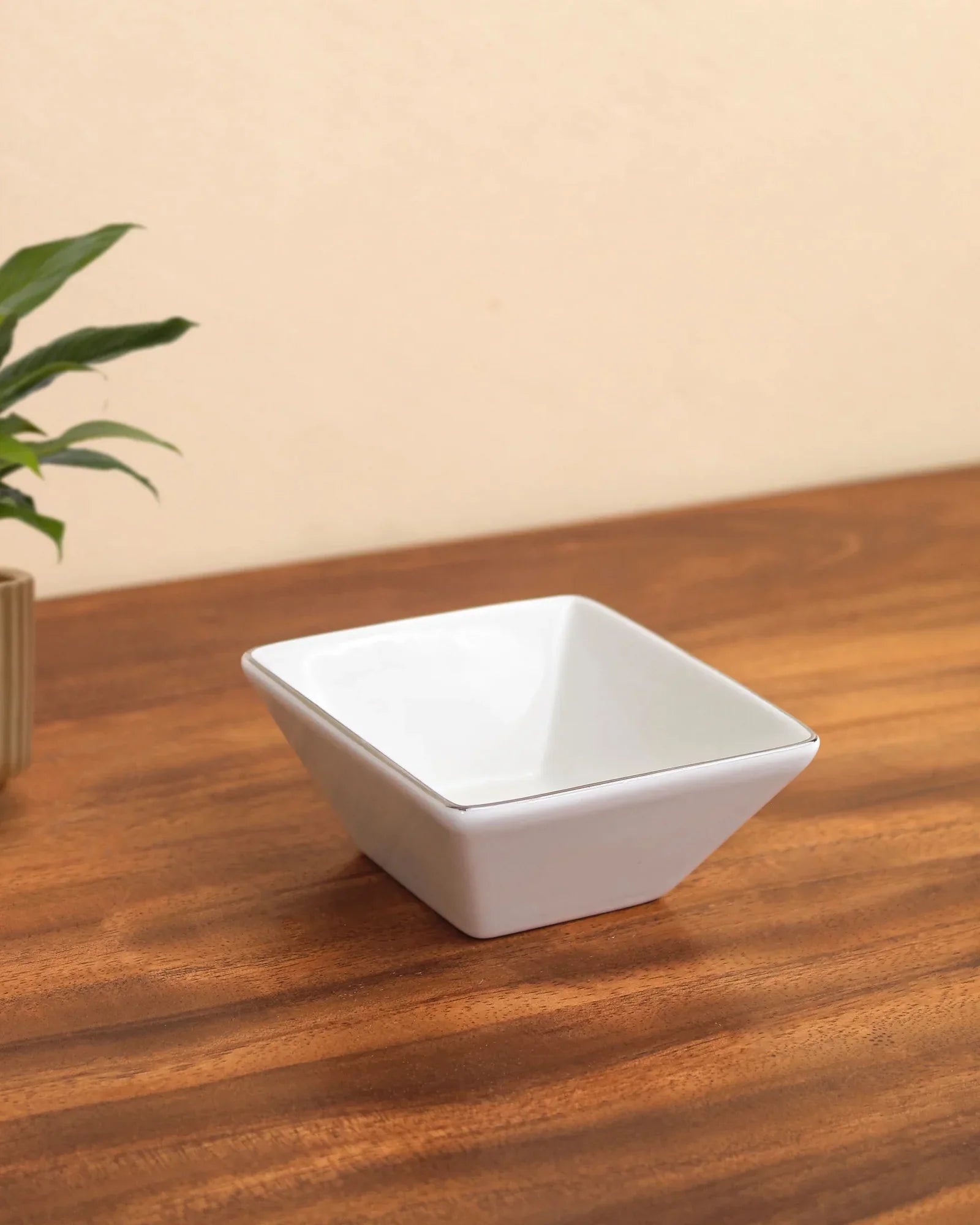 Gaj Series Fine Porcelain Snack Set of 6 – Includes Edge Platter, Bowls & Salt & Pepper Shakers - Vola Global