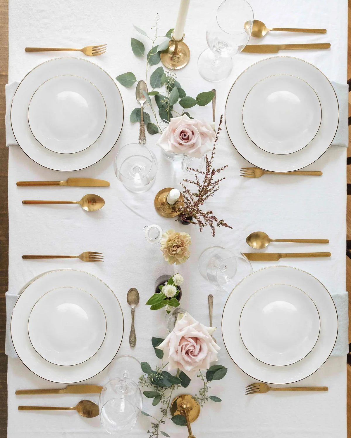 Royale 33-Piece Fine Porcelain Dinner Set – Elegant Gold Rim Tableware - Vola Global