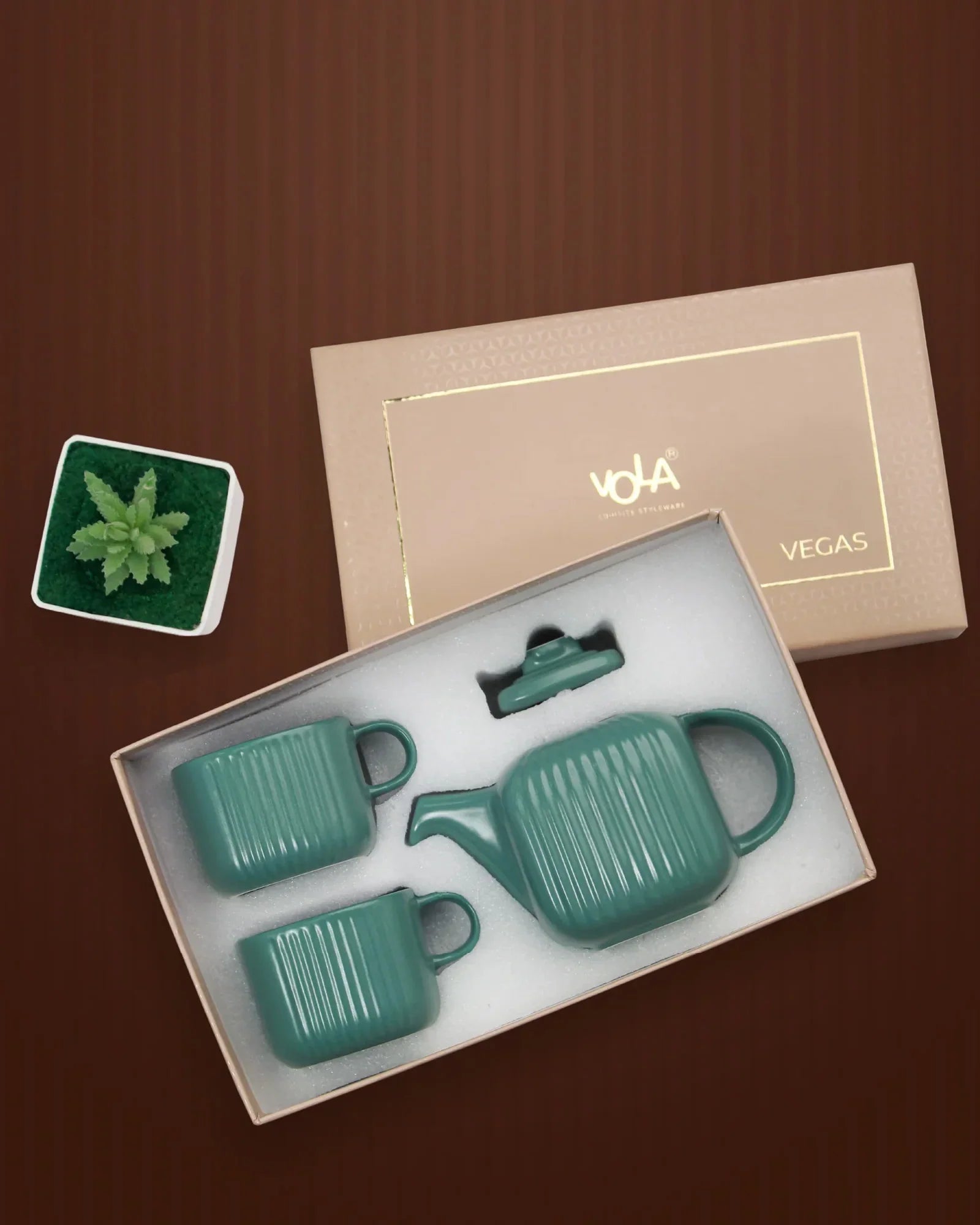 Bloom Tea Trio – Porcelain Tea Set with 2 Mugs & 1 Teapot | Elegant Set for Gifting & Daily Use - Vola Global