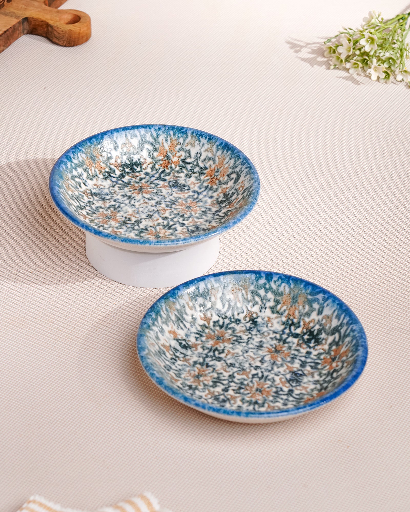 Pixel Chat Plate Set of 2 β Elegant Fine Porcelain Snack Plates with Modern Pixel Design - Vola Global