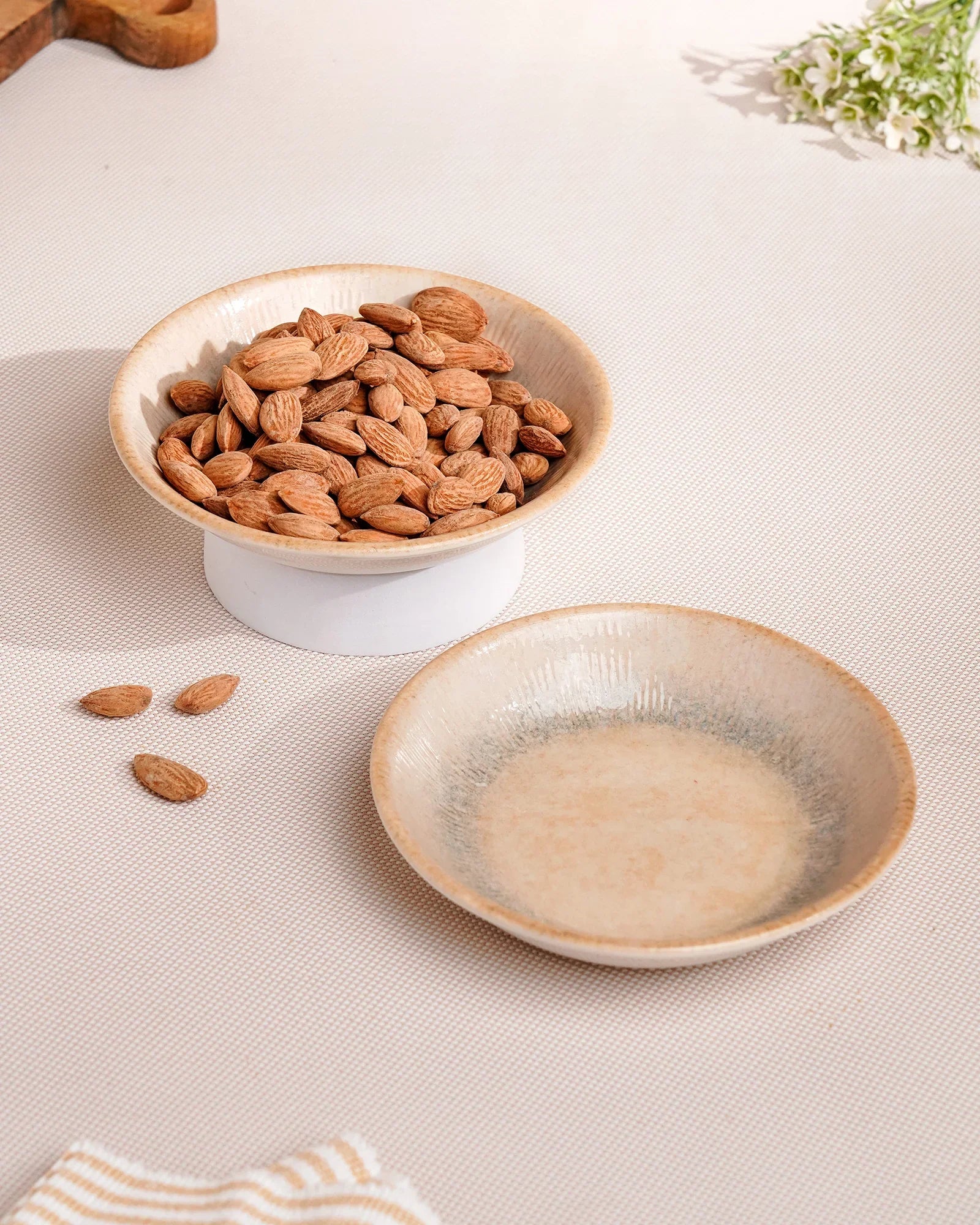 Pixel Chat Plate Set of 2 – Elegant Fine Porcelain Snack Plates with Modern Pixel Design - Vola Global