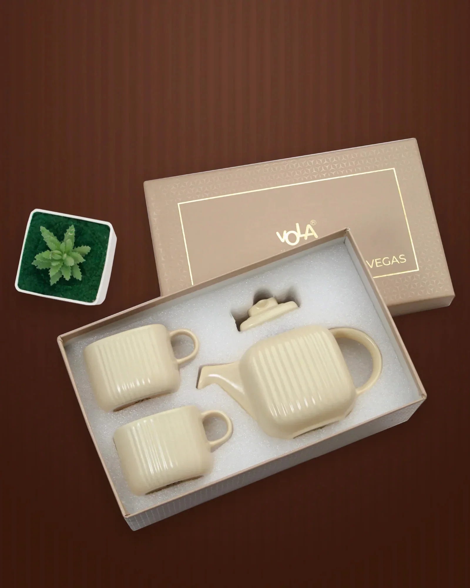 Bloom Tea Trio – Porcelain Tea Set with 2 Mugs & 1 Teapot | Elegant Set for Gifting & Daily Use - Vola Global