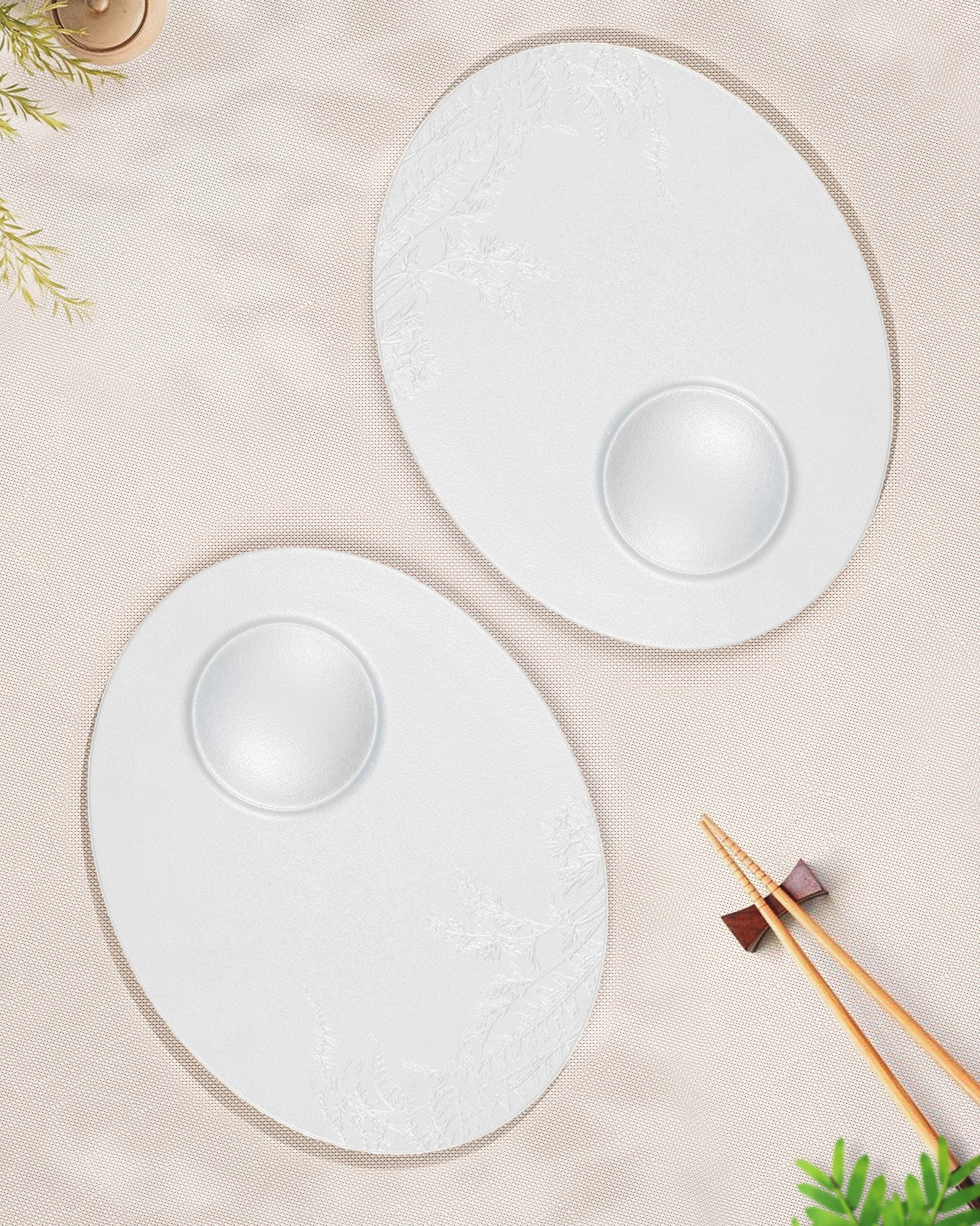 Ivory || Vogue Series Fern-Shaped Platter – Elegant Porcelain Serving Dish
