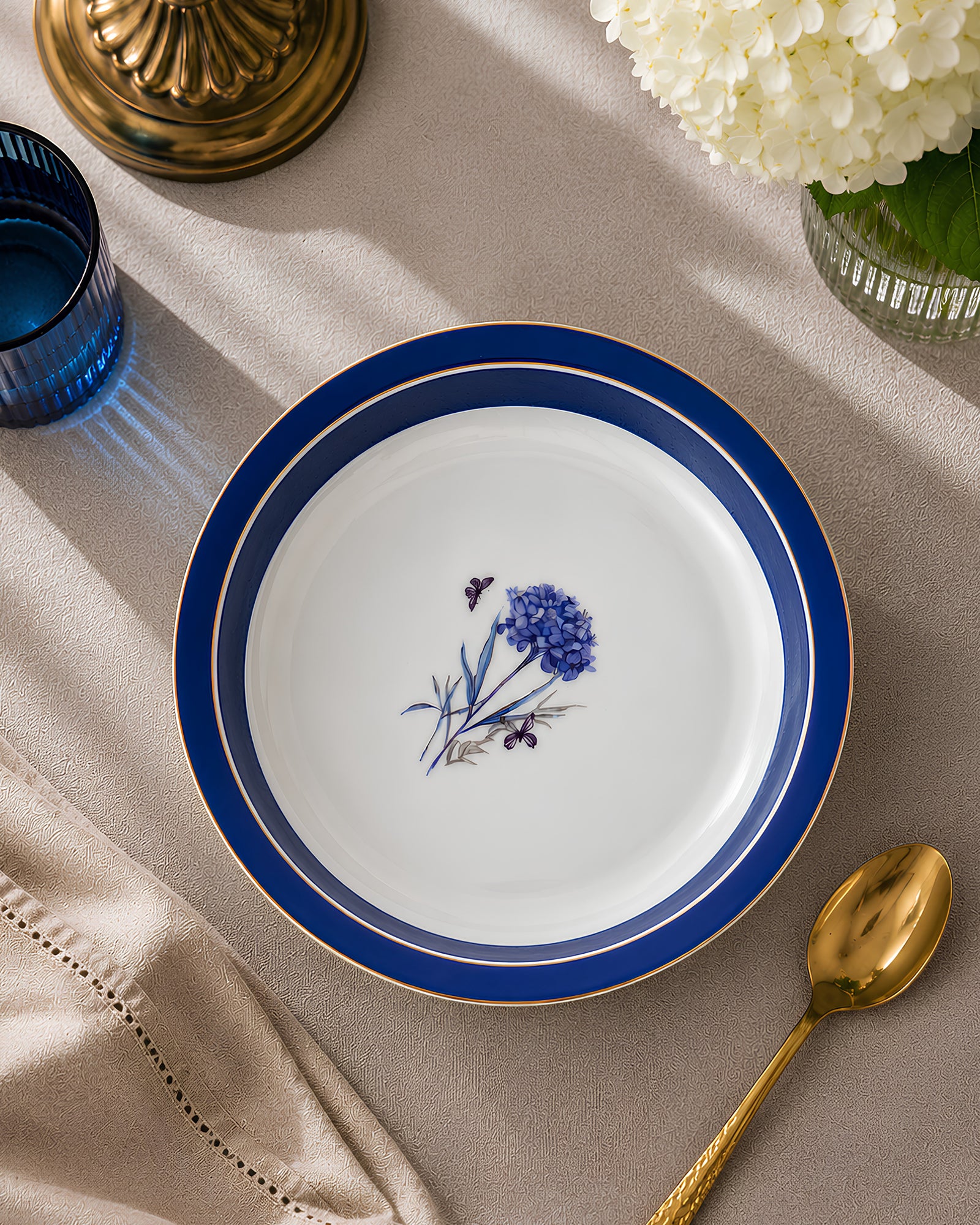 Vola Jardin Blue 21cm Plate | Limited Edition Gold Rim
