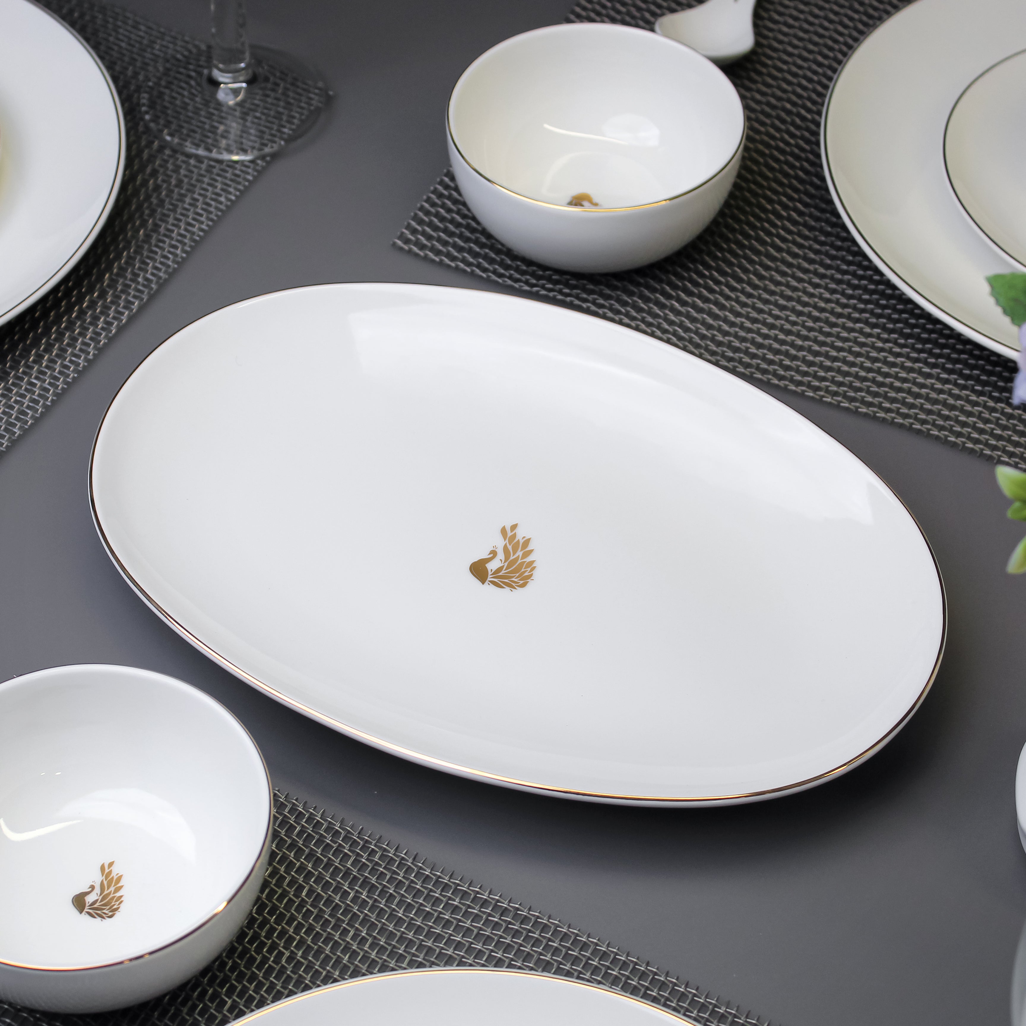 Royale Luxury Dinner set - Ḿyur Gold - 33pcs - Vola Global