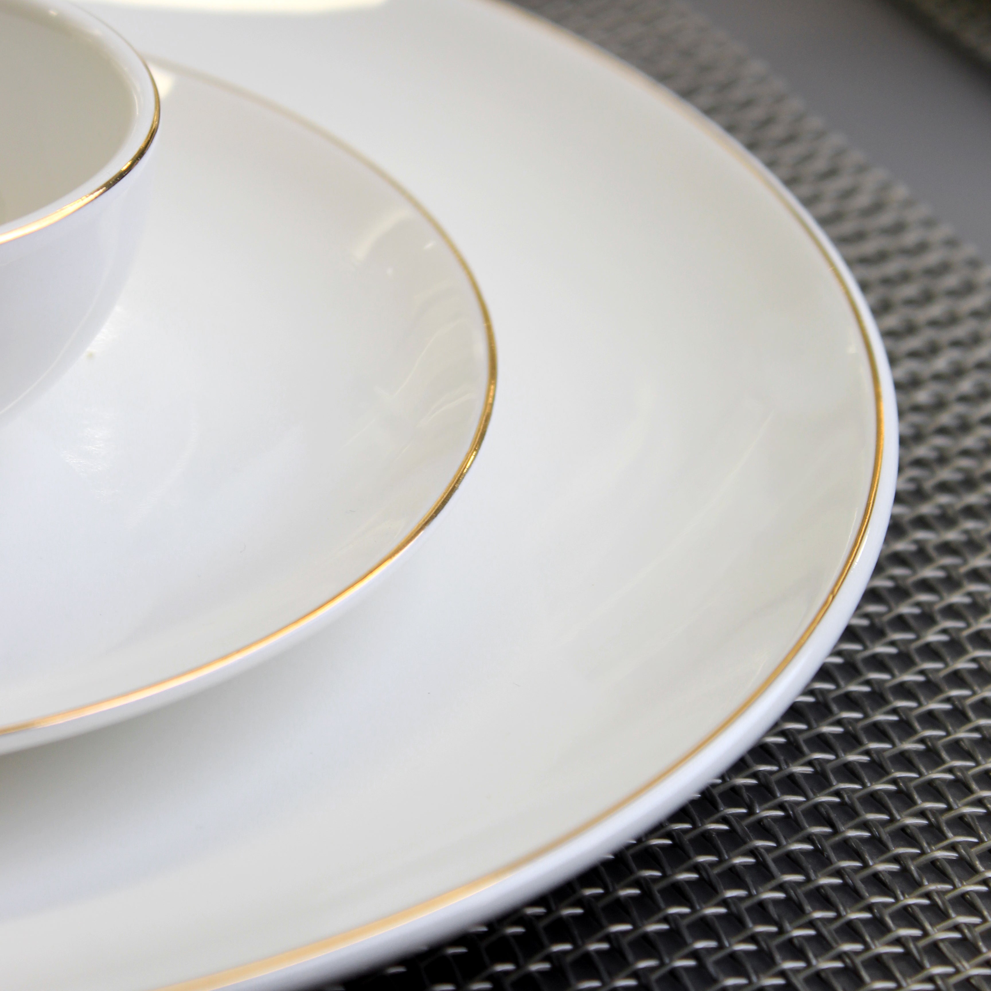 Royale Luxury Dinner set - Ḿyur Gold - 33pcs - Vola Global