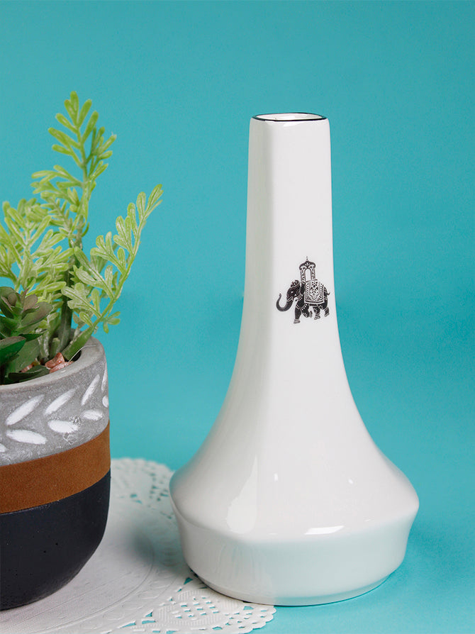 Gaj Modern Decorative Flower Vase - Vola Global