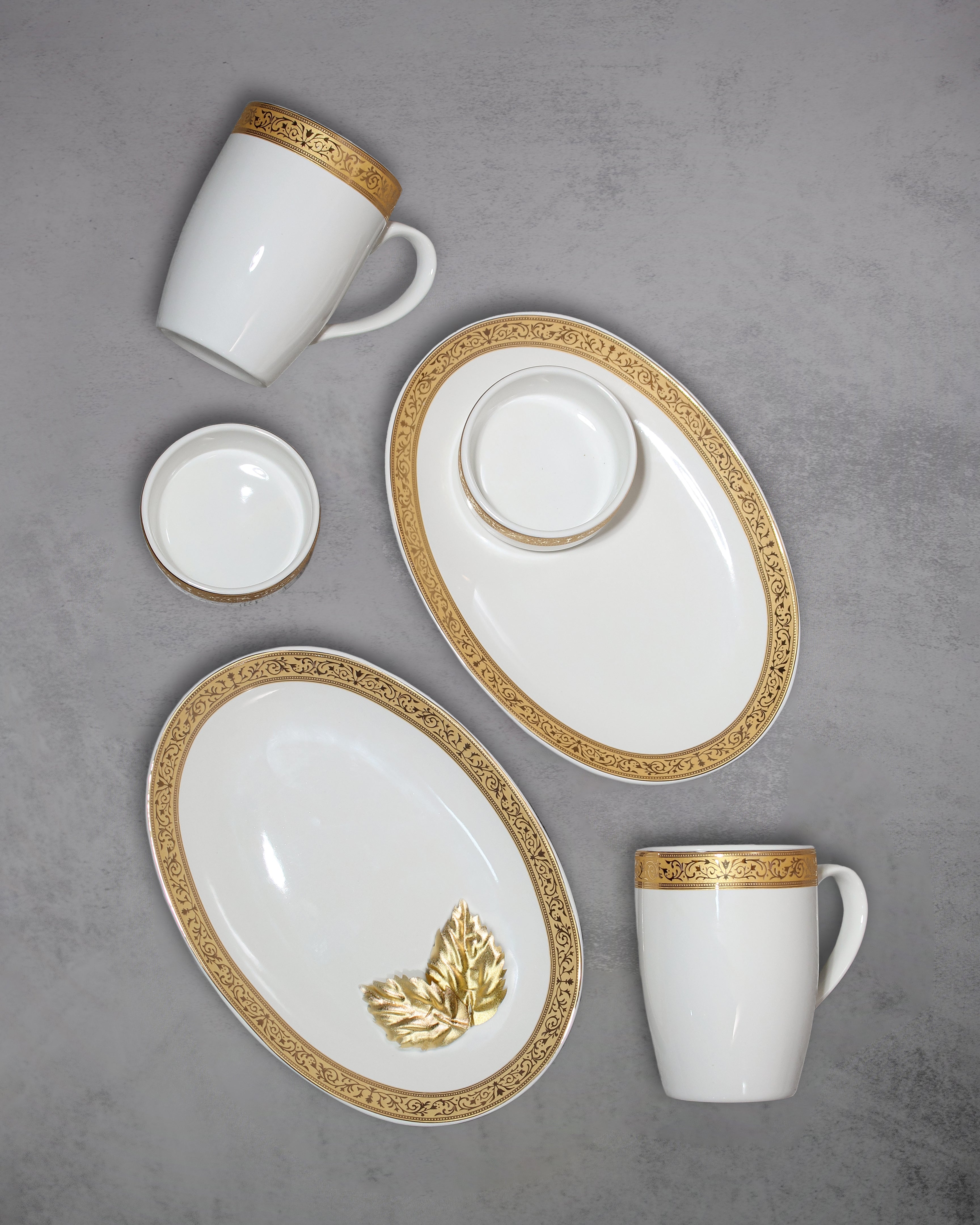 Scarlet Snack two oval plates and two bowls | beautiful snack set - Vola Global