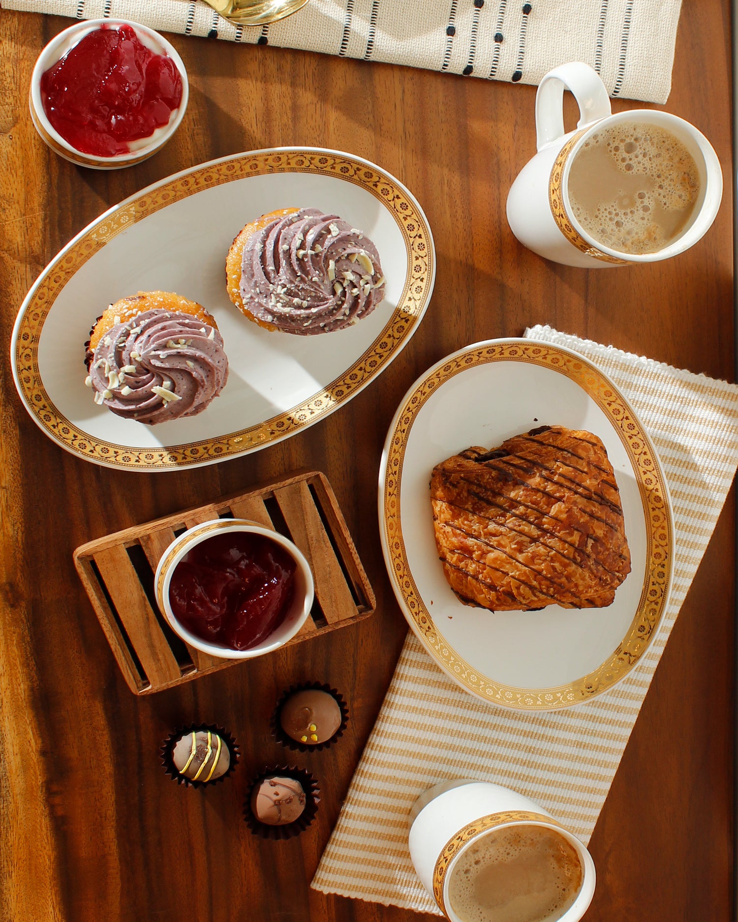 Scarlet Snack Set