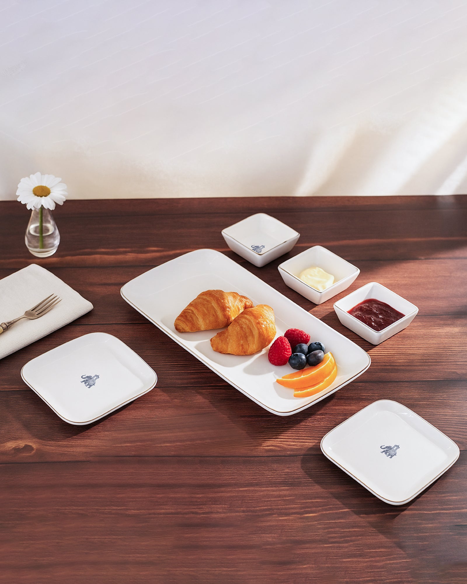 Gaj Collection Rectangle Charm with Dip Bowls – 6 Pc Porcelain Serving Set | Platinum Rim