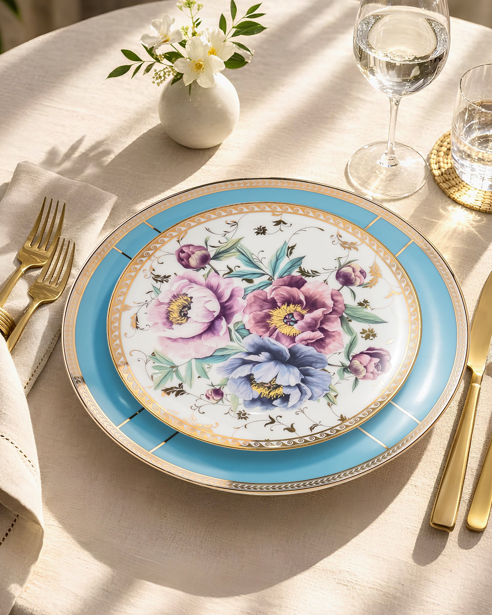 Peony Set of 20 Porcelain Dinner Set | 24K Gold Legacy Edition