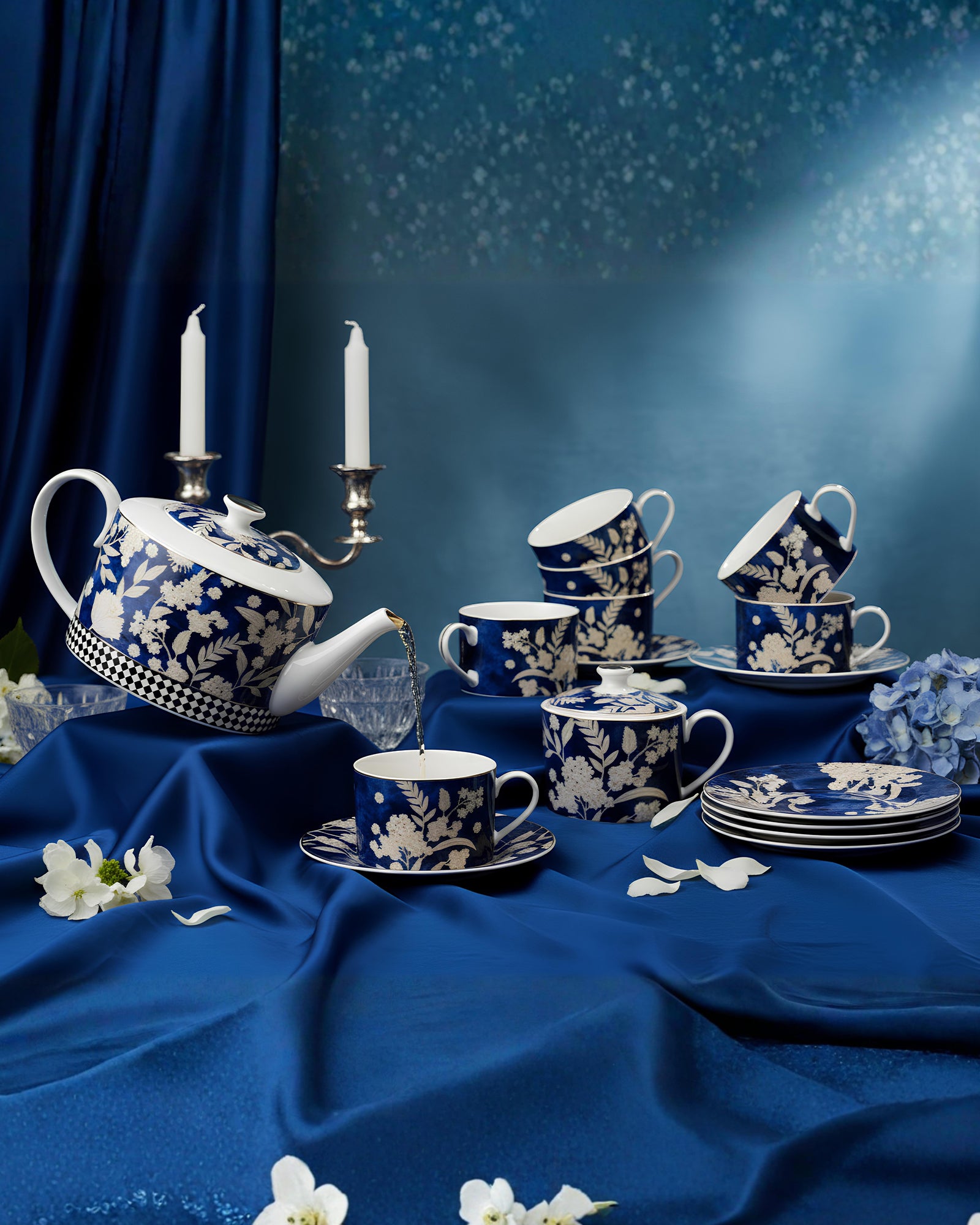 Midnight Fleur 17-Piece Tea Set | LEGACY Collection
