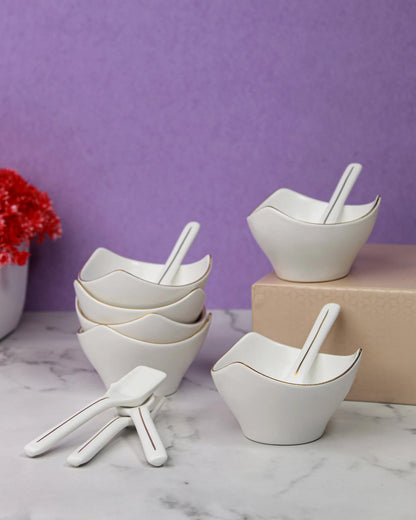 White Color || Bloom Vegas Dessert Set - Indulge in Sweet Moments of Elegance