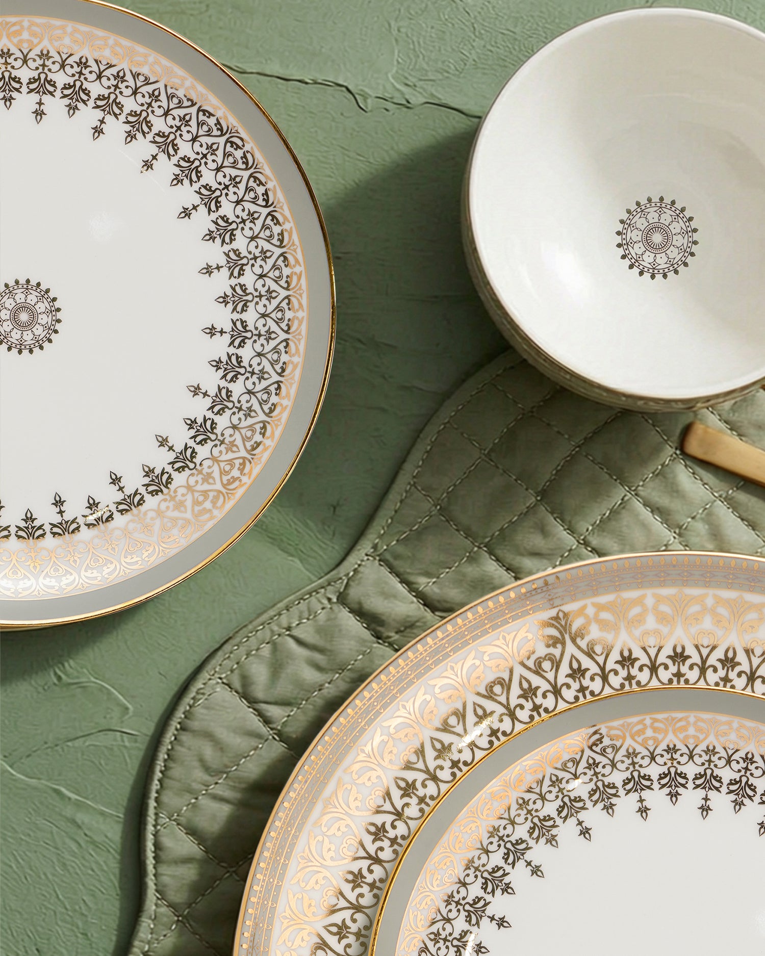 SHALIMAR — 20-Piece Dinner Set | 24K Gold  | Limited Edition Legacy Collection