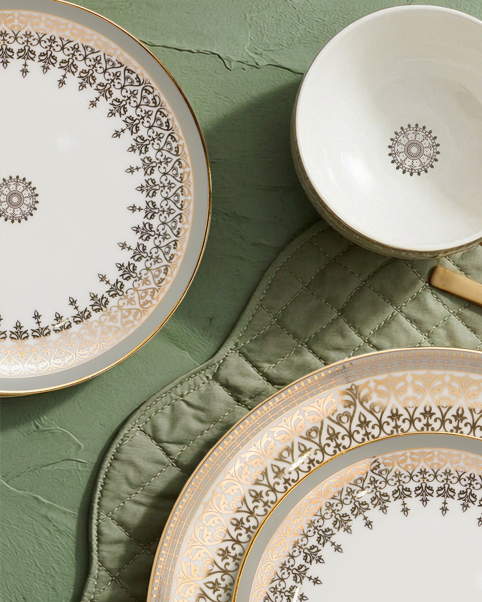 Shalimar Set of 20 Dinner Set | 24K Gold Legacy Edition