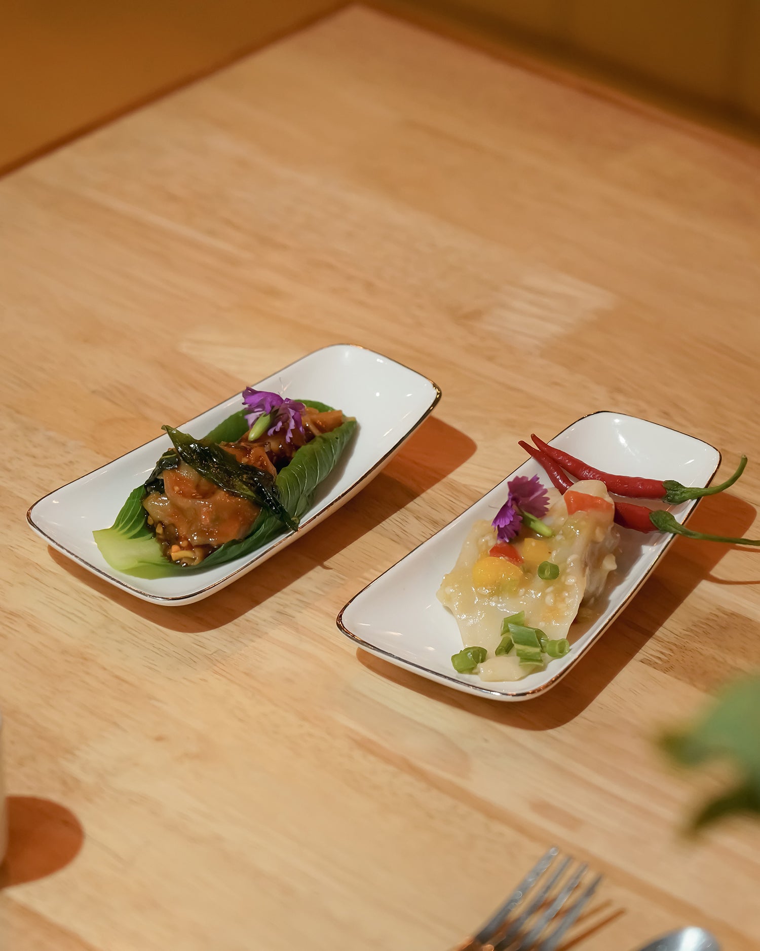 Vola Gaj Cookie Plate/Tray Set – 6 Pc Porcelain Plates | Platinum Rim | Elephant Motif | Ideal for Cookies, Snacks &amp; Gifting