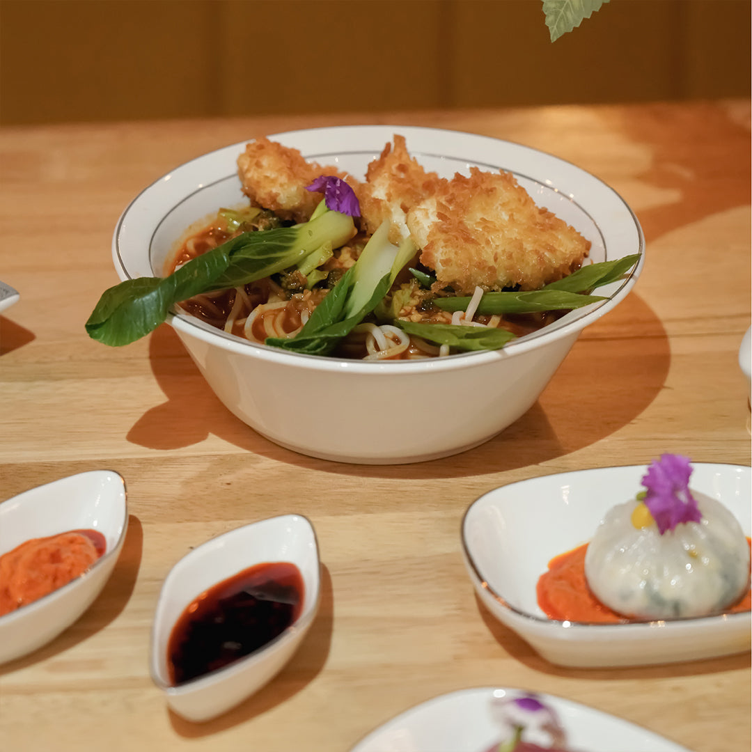 Gaj Salad Bowl – 1 Pc Porcelain Bowl | Platinum Rim | Elephant Motif | Ideal for Salads, Snacks &amp; Serving