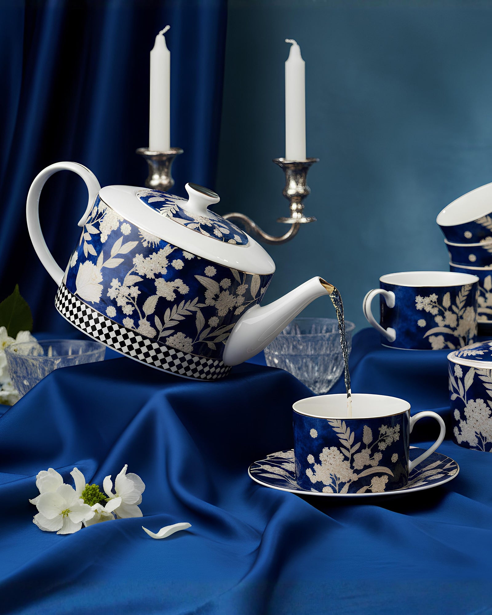 Midnight Fleur 17-Piece Tea Set | LEGACY Collection
