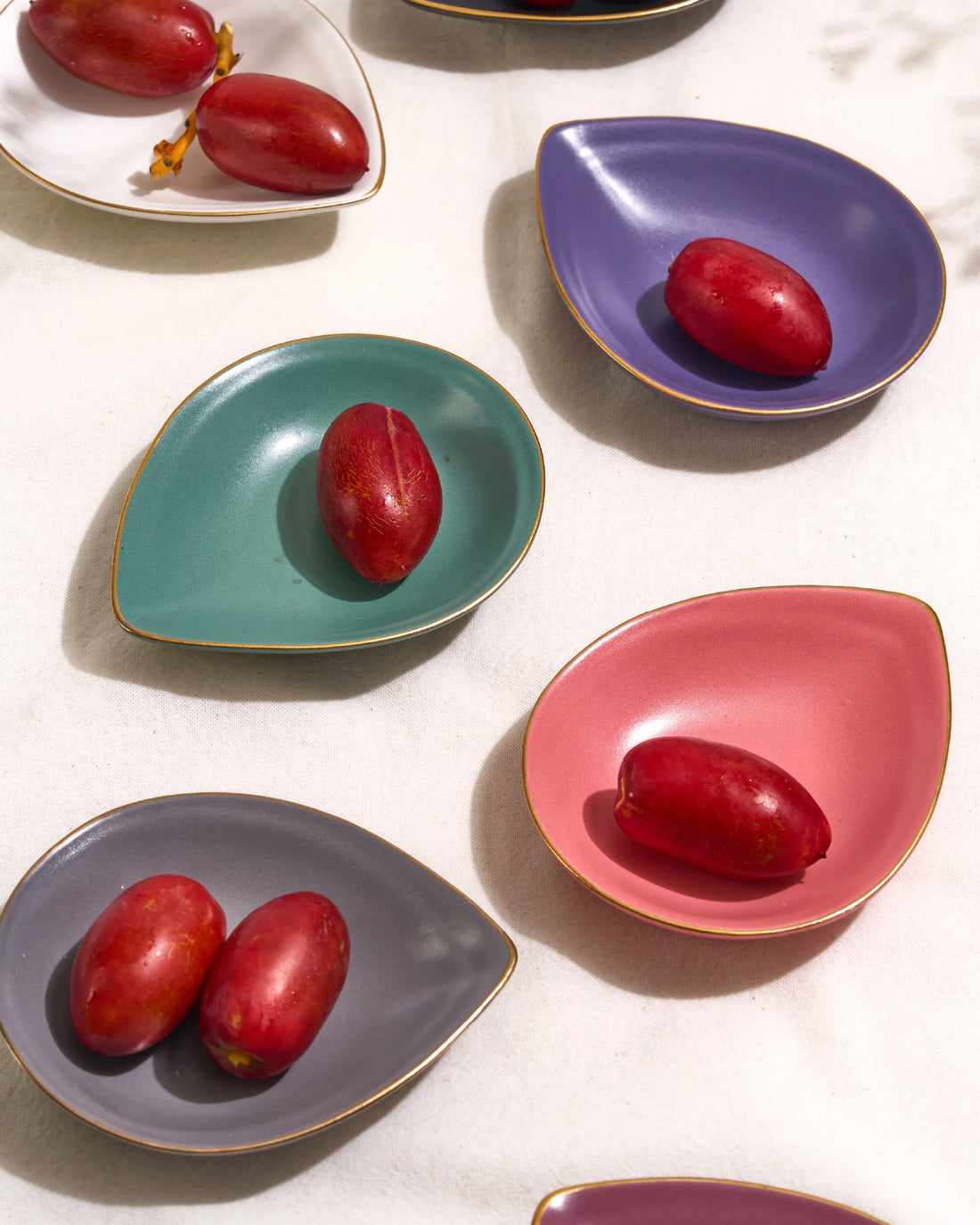Mix Colors || Bloom Vegas Acute Shaped Dish - Contemporary Elegance for Culinary Creations