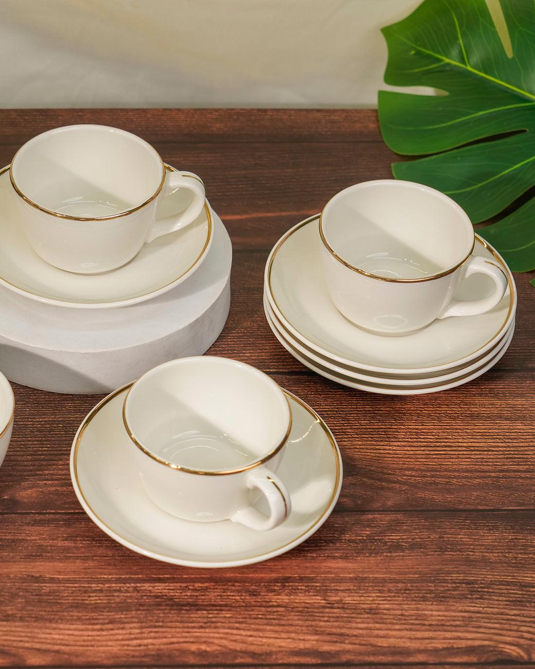 Pristine Collection Cookie Delight Brew Set – 12 Pc Premium Porcelain Tea Cup &amp; Saucer Set (200ml) | Gold Rim