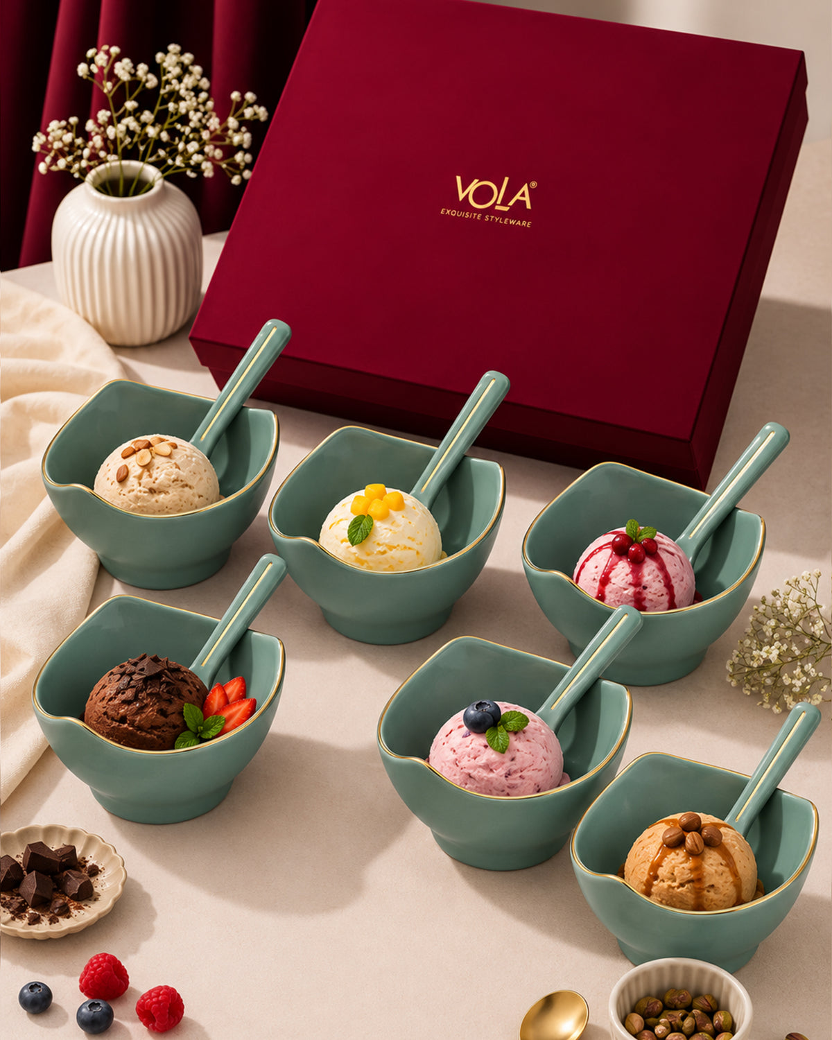Bloom Vegas Fine Porcelain Dessert Set with Gold Detailing - Set of 6