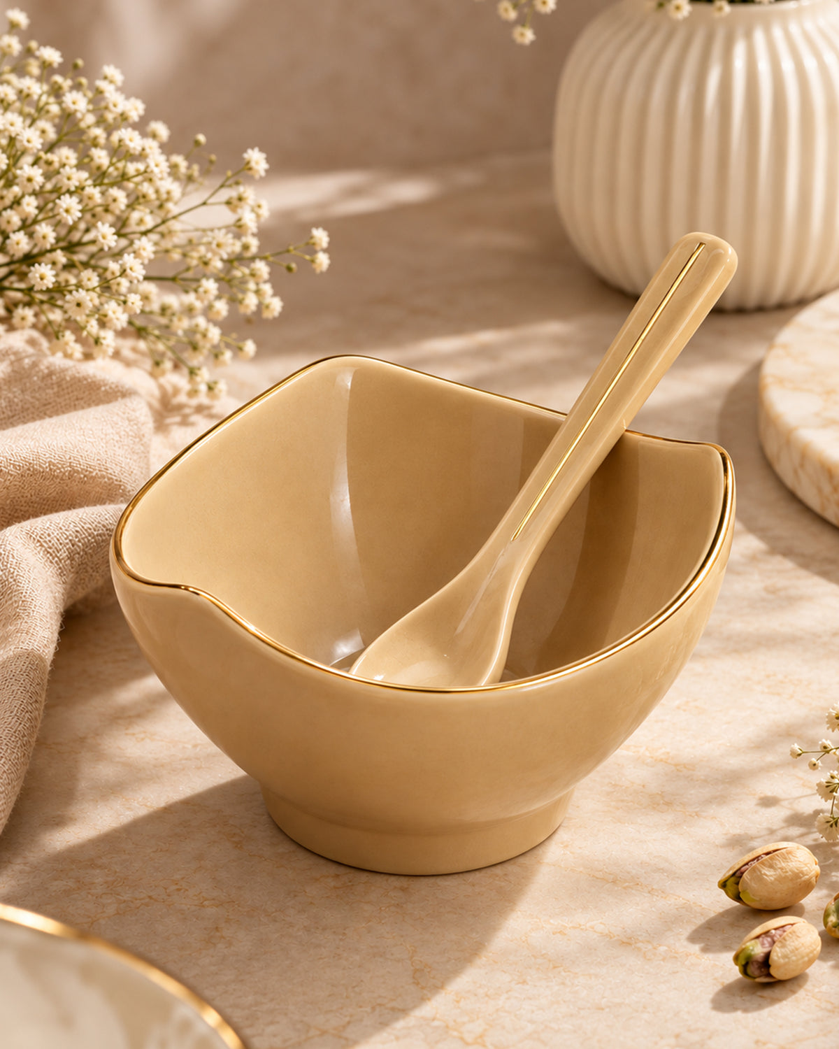 Bloom Vegas Fine Porcelain Dessert Set with Gold Detailing - Set of 6