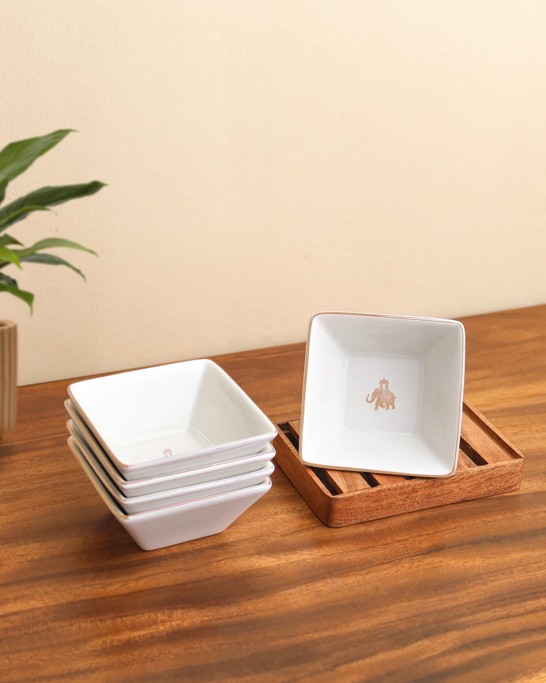 Gaj Exquisite Edge Bowls (Gold) - Set of 6
