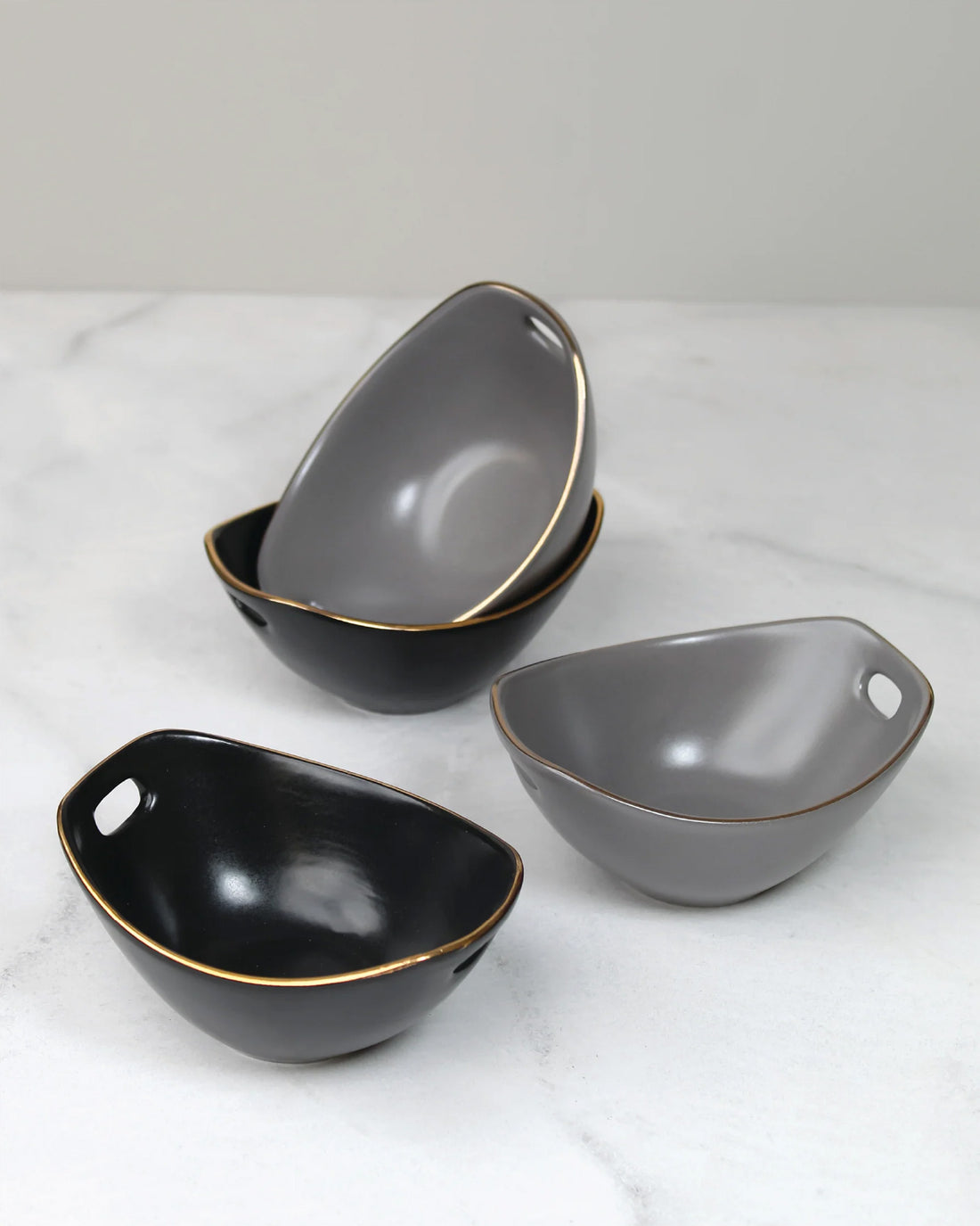 Black and Pebble Grey / Set of 4 || Bloom Vegas Curve Bowl - Where Elegance Meets Functionality