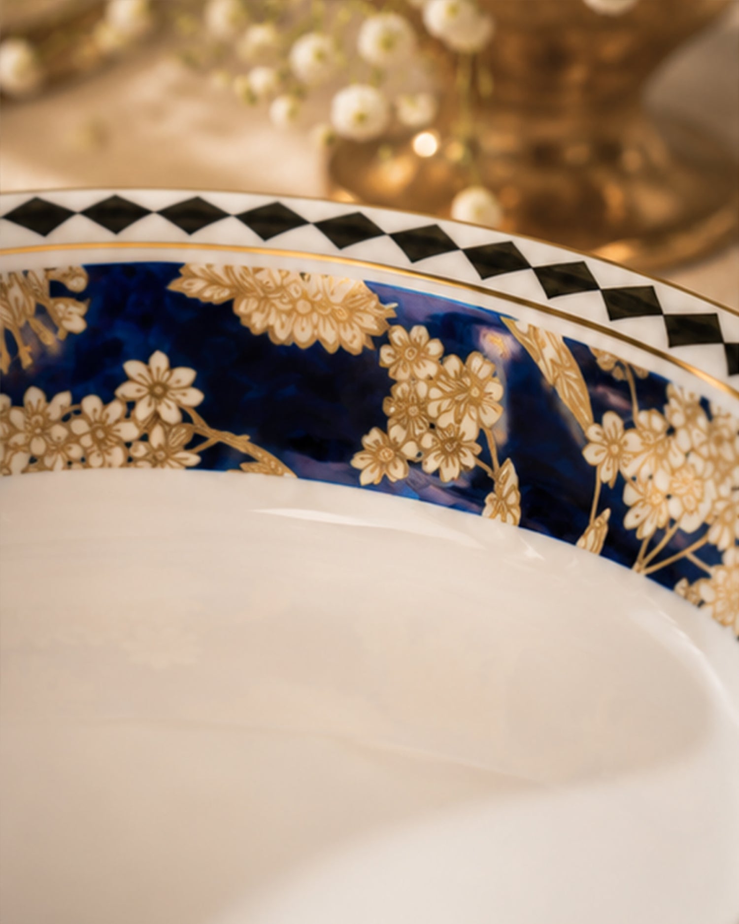 Vola Midnight Fleur Plate 21cm | Limited Edition 24 Carat Gold Rim