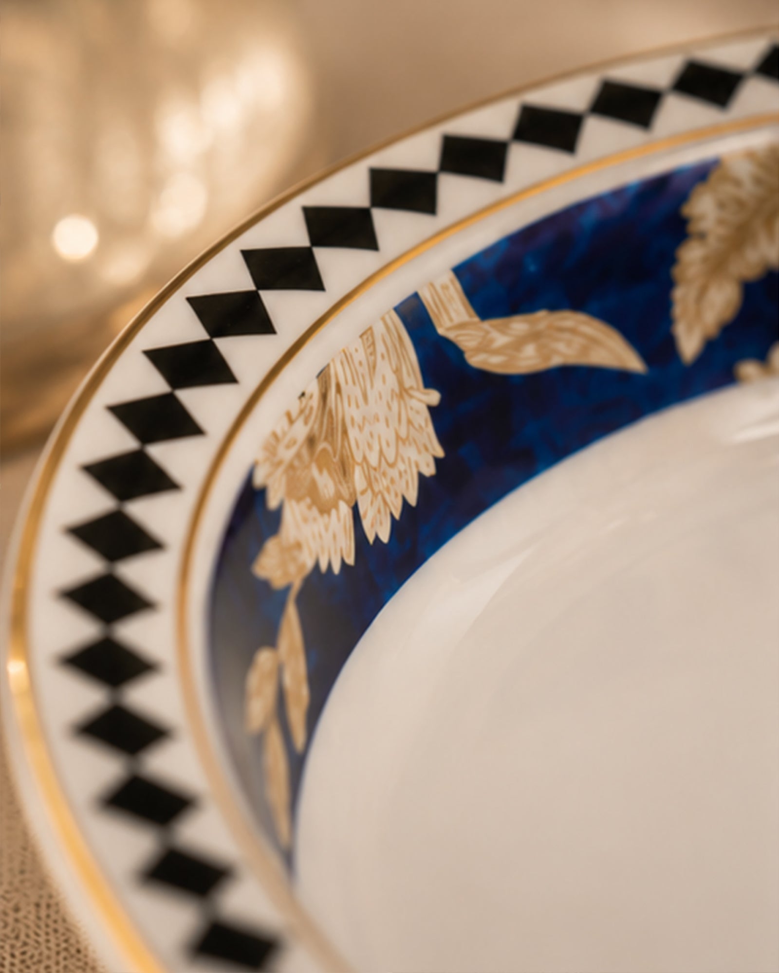 Vola Midnight Fleur 21cm Plate | Limited Edition Gold Rim