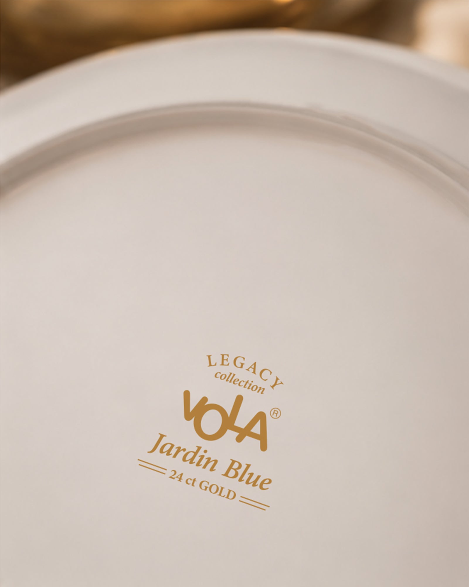 Vola Jardin Blue 21cm Plate | Limited Edition Gold Rim